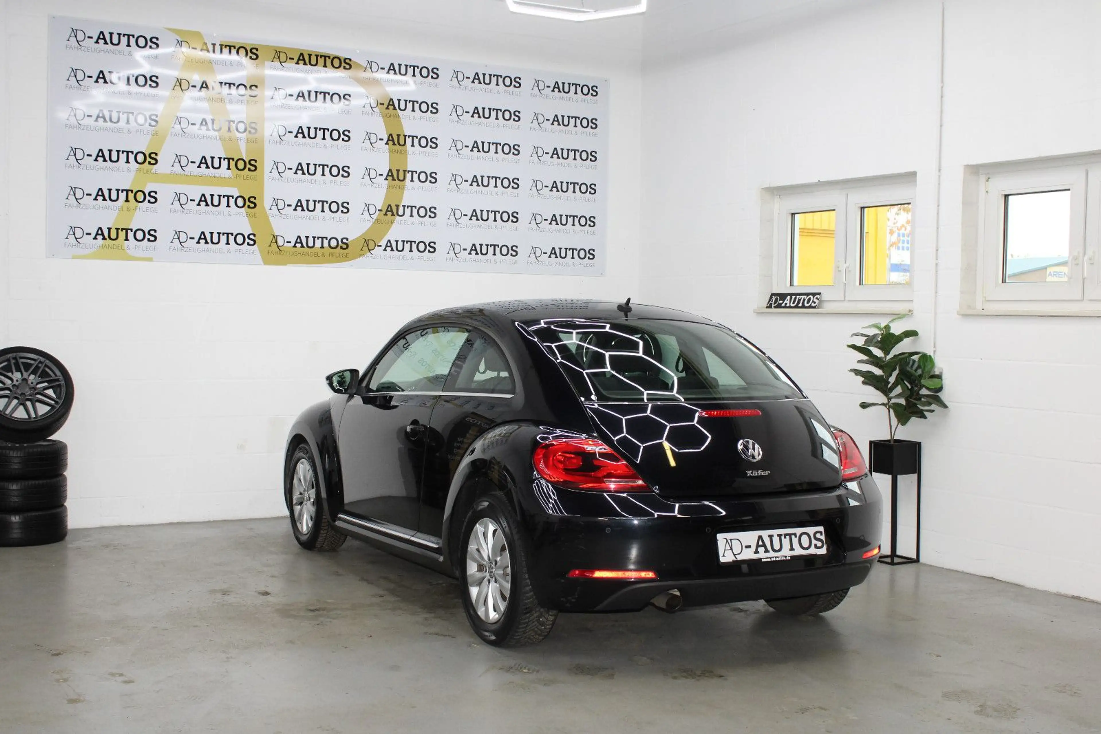 Volkswagen Beetle Lim. Design+SHZ+PDC+KLIMA+TEMP+ — photo 6