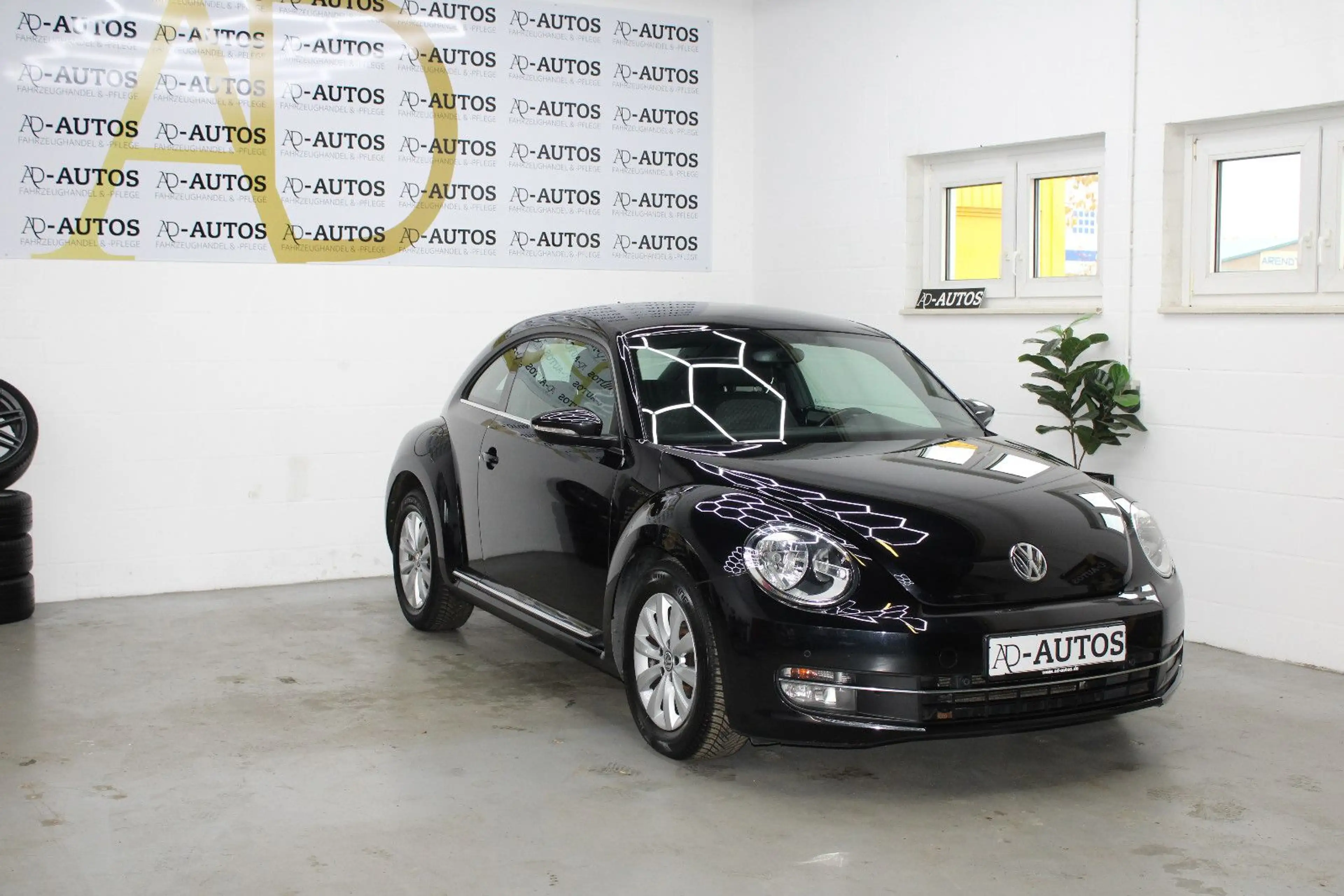 Volkswagen Beetle Lim. Design+SHZ+PDC+KLIMA+TEMP+ — photo 3