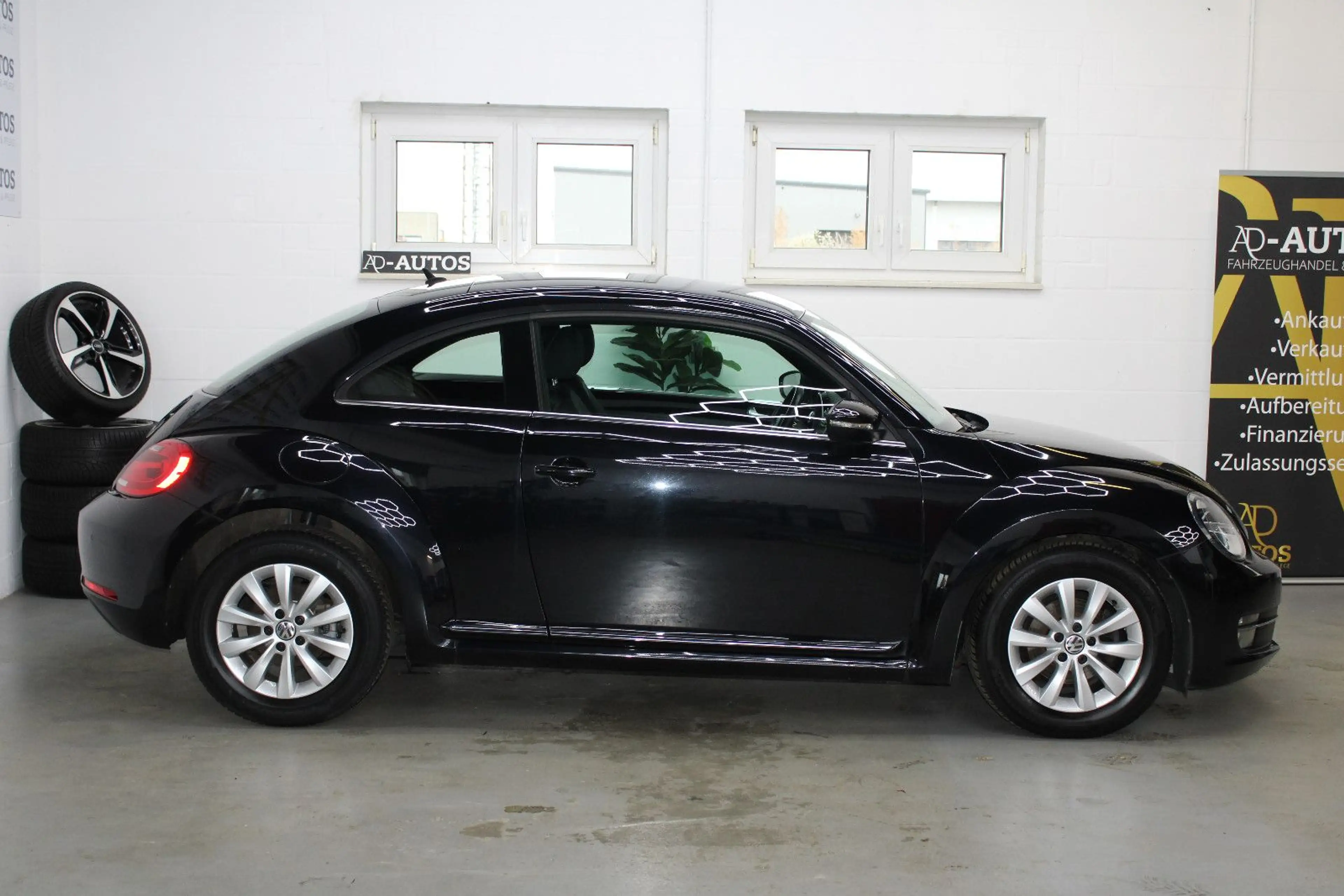 Volkswagen Beetle Lim. Design+SHZ+PDC+KLIMA+TEMP+ — photo 4