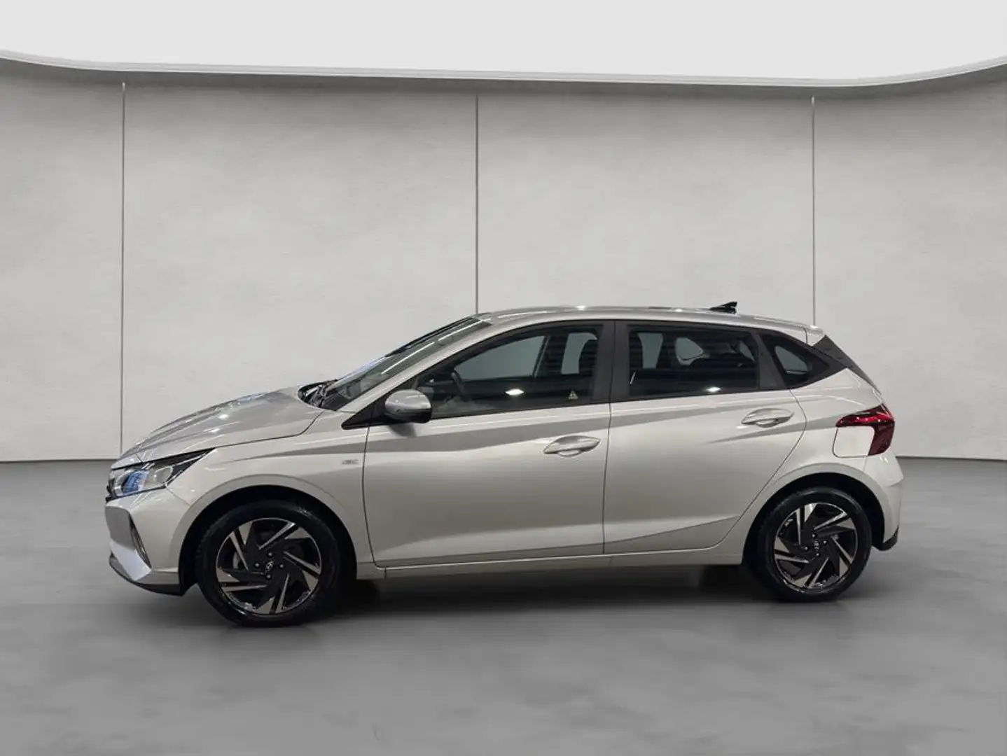Hyundai i20 1.0 T-GDI 48V-Hybrid DCT Trend Ezüst - 2