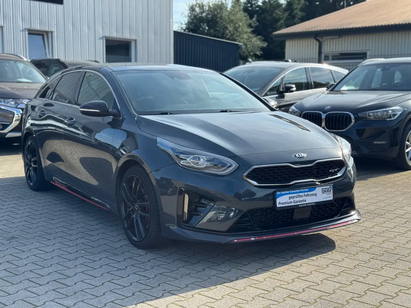 Kia ProCeed / pro_cee'd 1.6 GT T-GDI Automatik *Key less*Kamera*Sound* Grau - 2