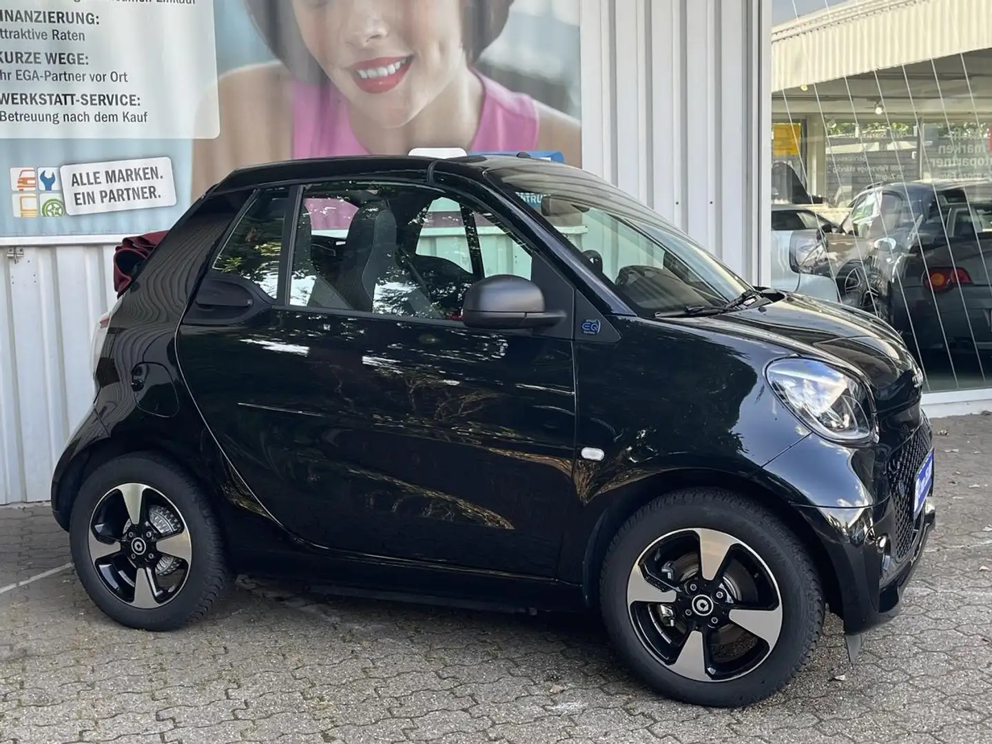 smart forTwo EQ cabrio*EXCLUSIVE*22kW*CAM*MEDIA*SHZ*ALU*ALLW*JB Noir - 2
