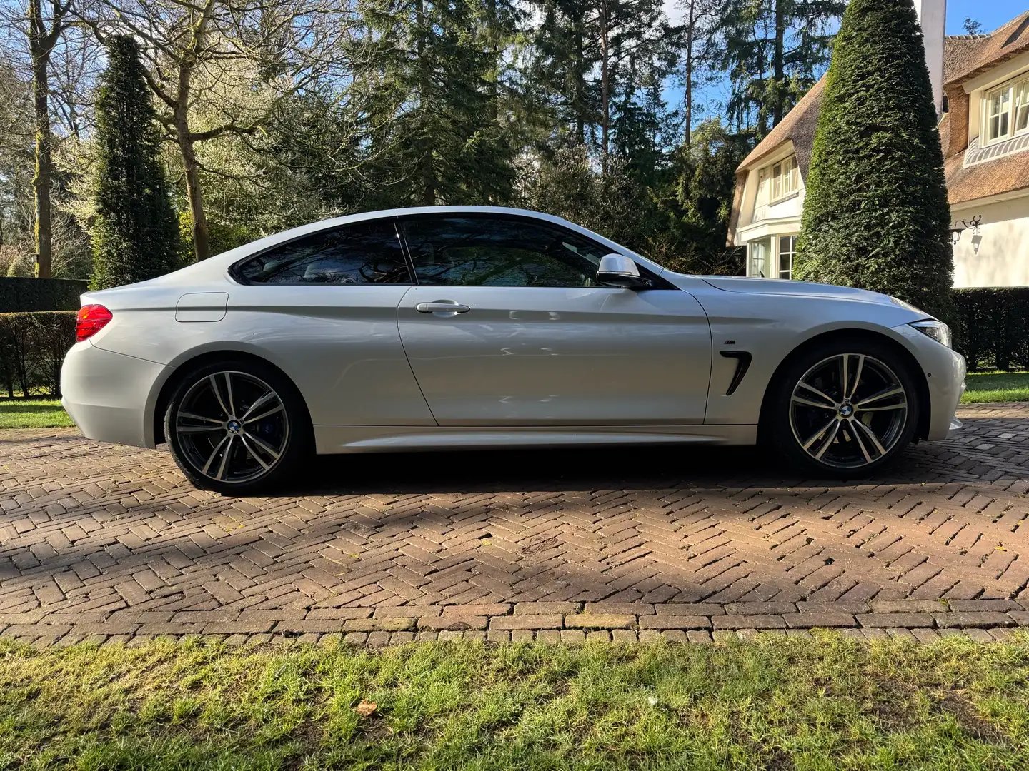 BMW 420 M pakket / Full option / Nieuwe APK + onderhoud Grijs - 2