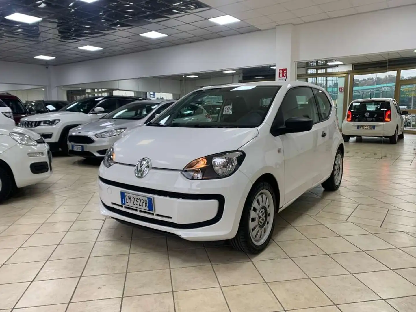 Volkswagen up! up! 1.0 75 CV 3p. high Wit - 1