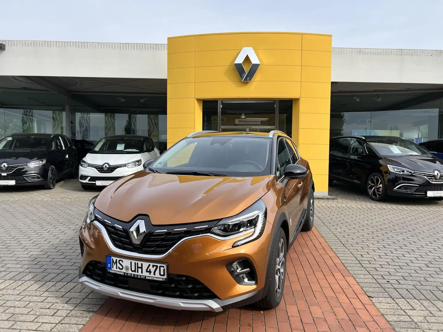 Renault Captur INTENS TCe 140 EDC Orange - 1