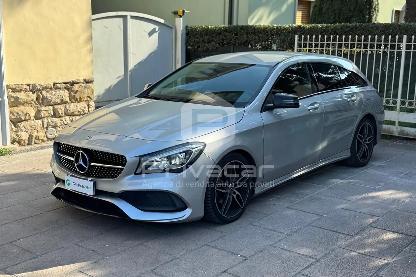 Mercedes-Benz CLA 200 CLA 200 d S.W. Automatic Premium Argento - 1