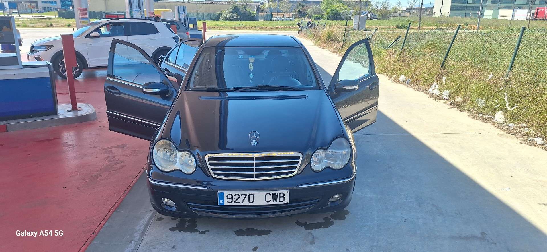 Mercedes-Benz 220 220E - foto 1
