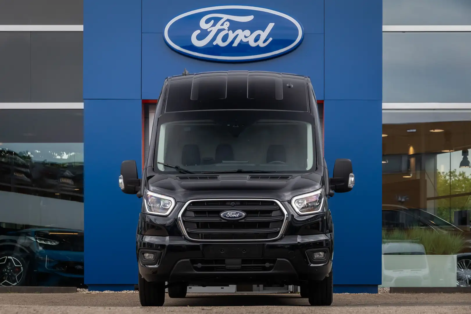 Ford Transit 350 2.0 170 pk TDCI L3H2 Limited | Driver Assistan Zwart - 2