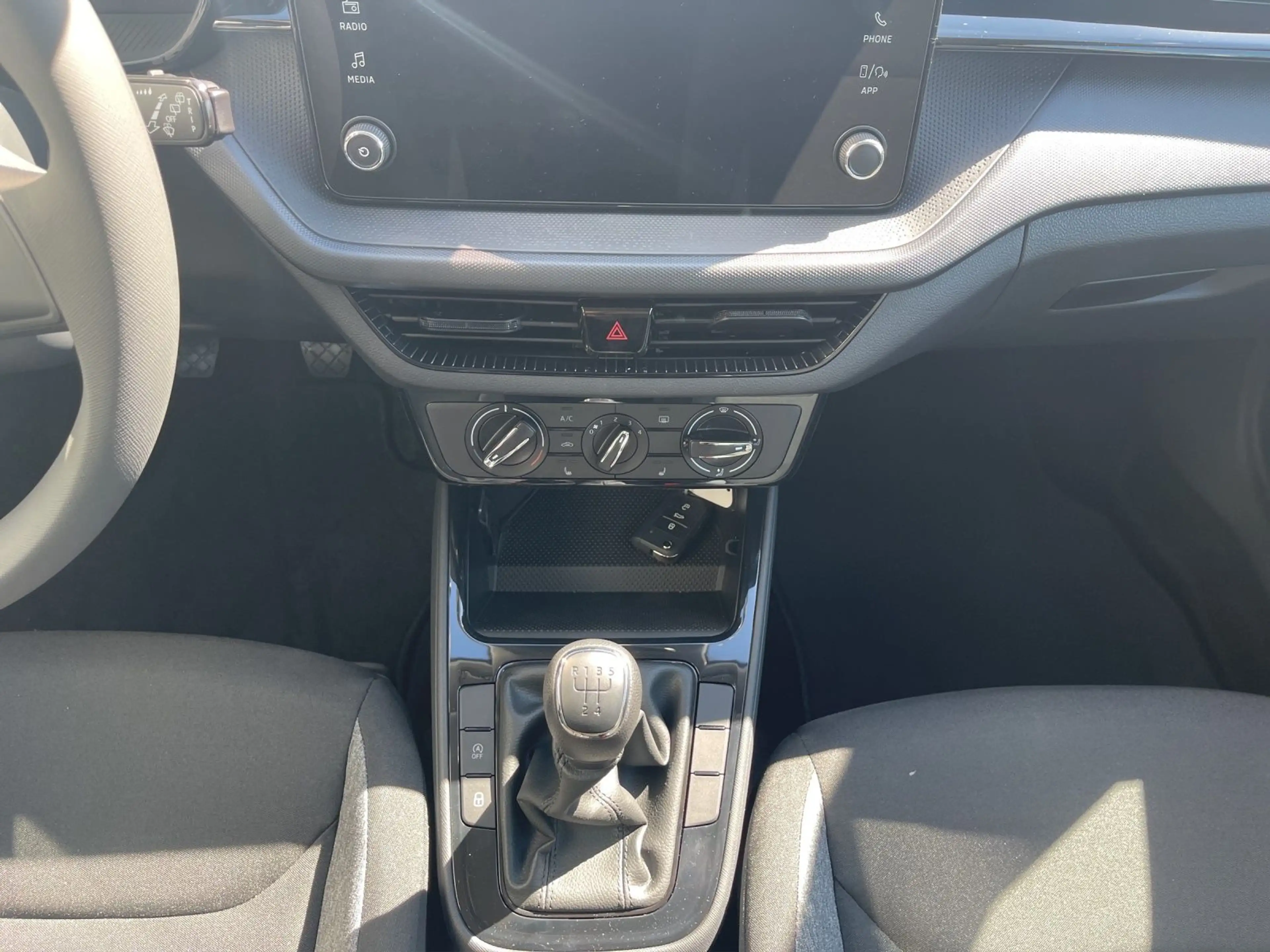Skoda Fabia 1.0 MPI Schaltgetriebe - Essence — photo 14