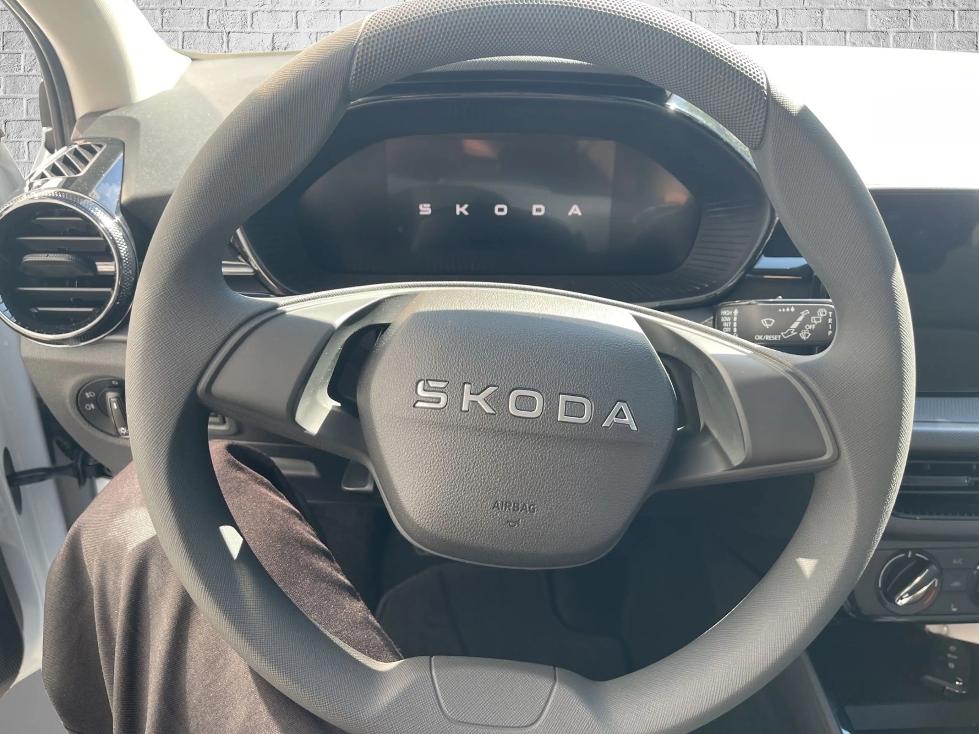 Skoda Fabia 1.0 MPI Schaltgetriebe - Essence — photo 10