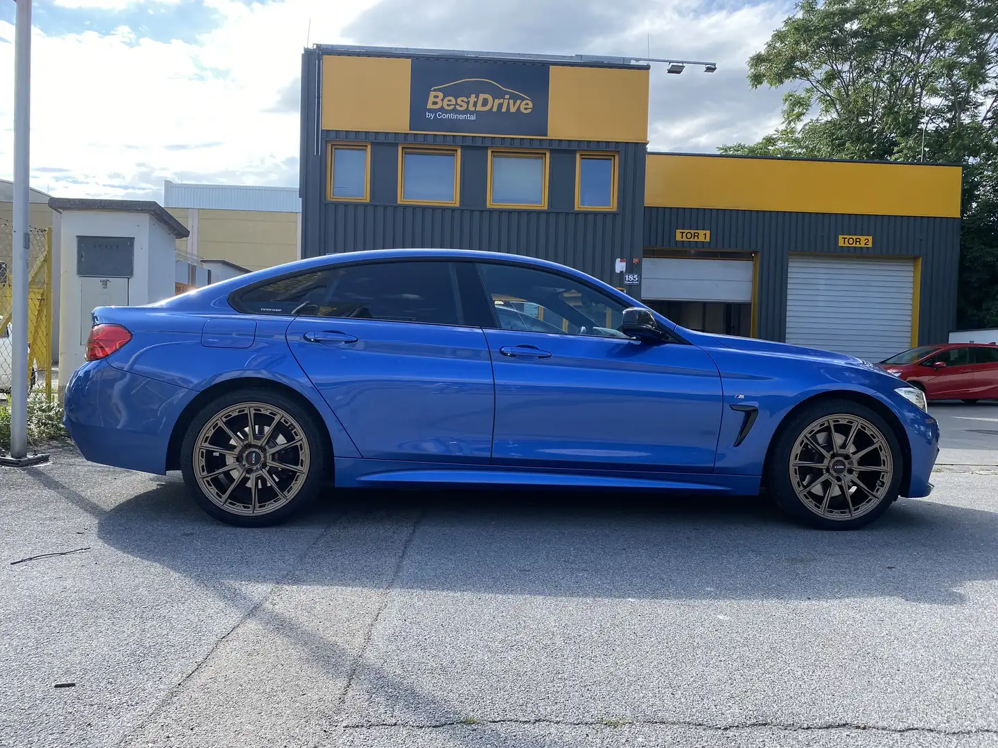 BMW 430 430i Gran Coupe xDrive Sport-Aut. M Sport Blau - 2