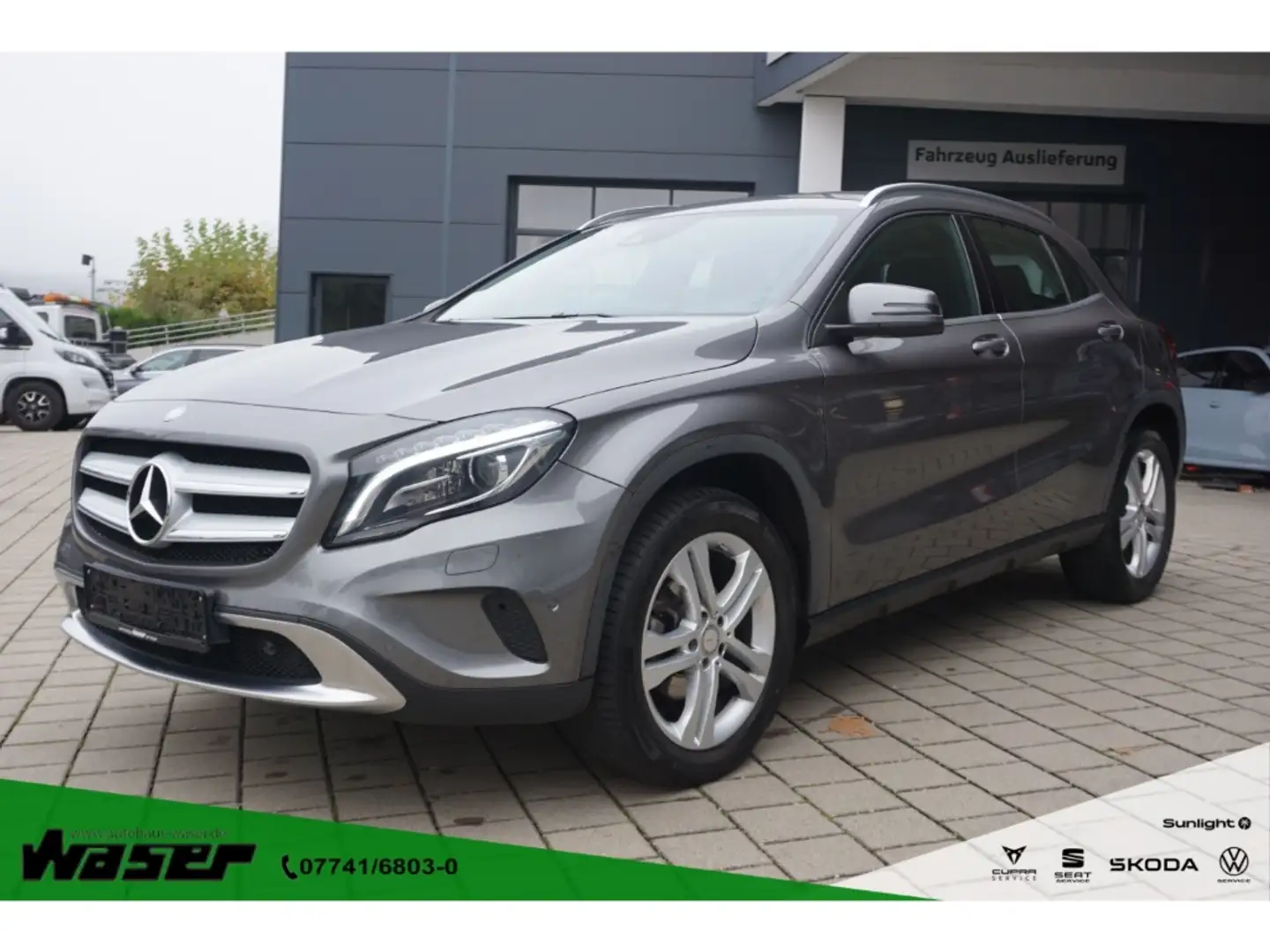 Mercedes-Benz GLA 220 d 7G-DCT Urban Xenon Navi PDC Kamera SHZ Totw. Grau - 1