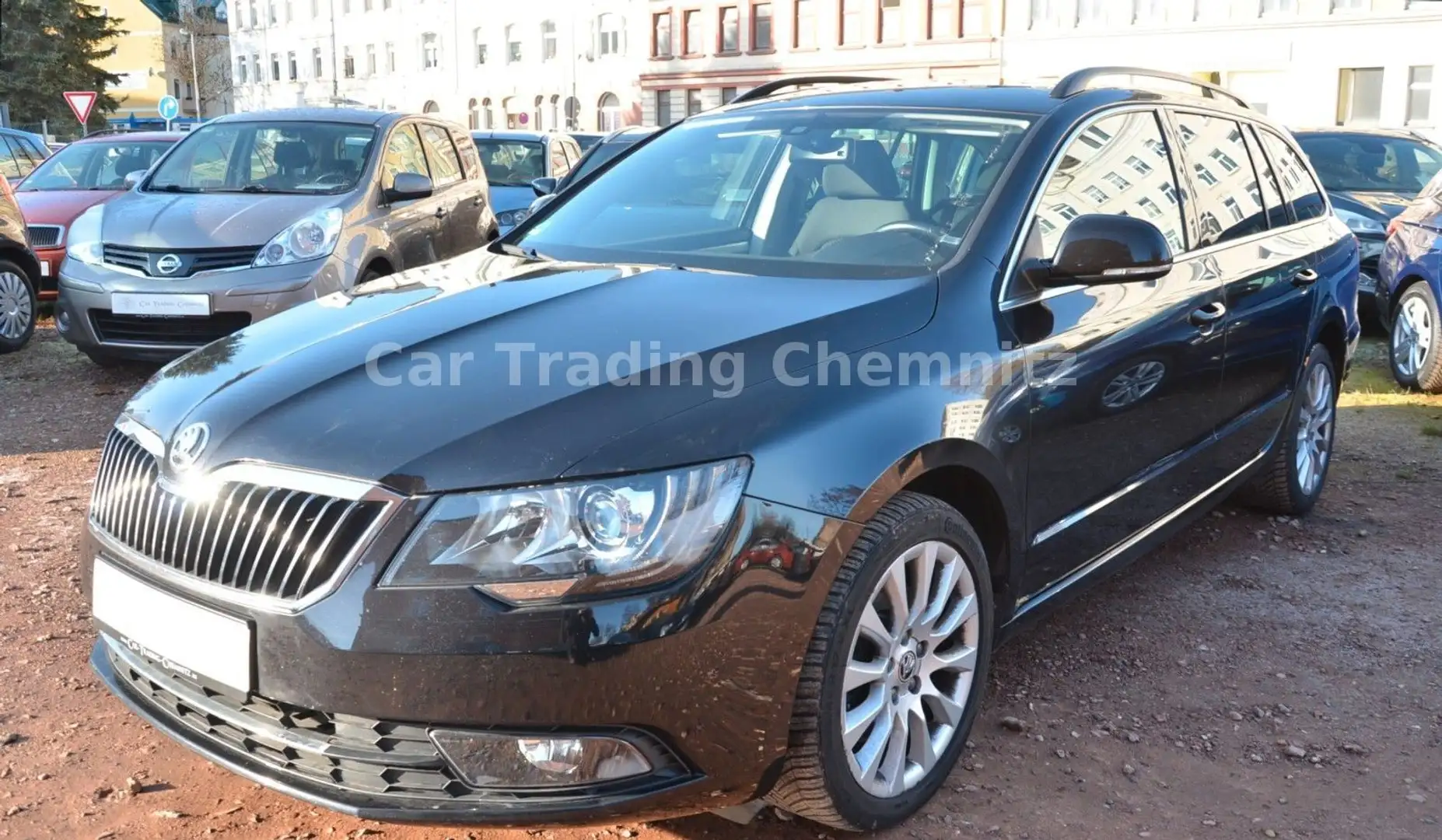Skoda Superb Exclusive 2.0 TDI Xenon Navi Automatik Black - 1