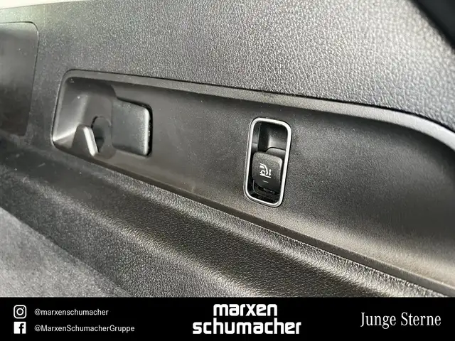 Mercedes-Benz Gle view 15