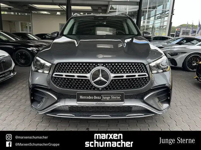Mercedes-Benz Gle view 2