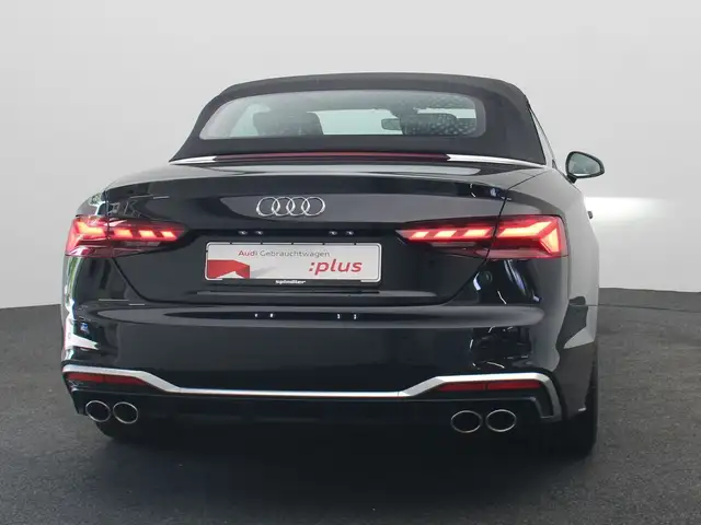 Audi S5 view 6