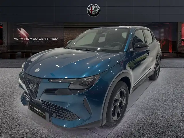 Alfa Romeo Junior 1.2 145CV Hybrid eDCT6 ibrida