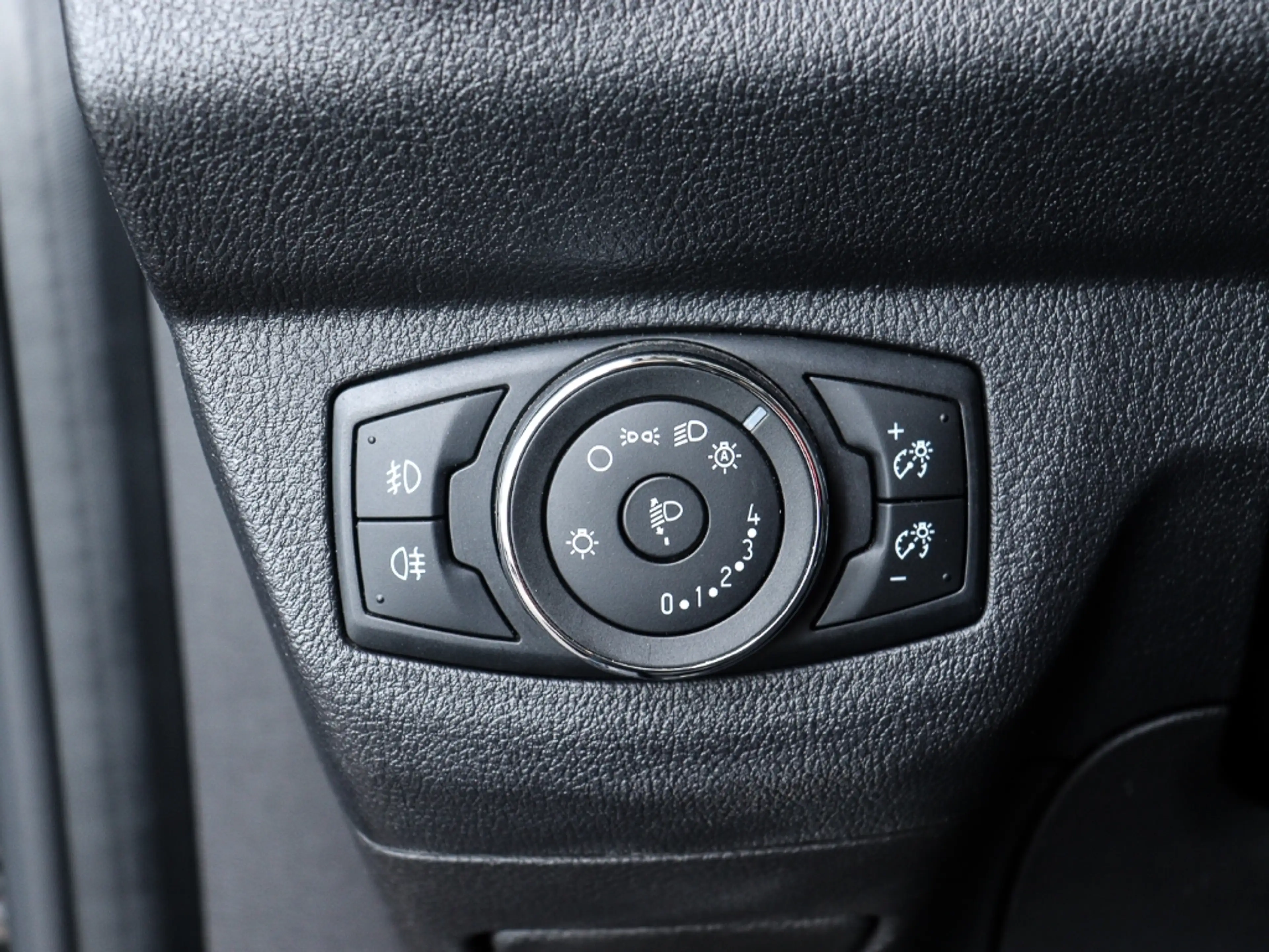 Ford Tourneo Courier Sport Navi Mehrzonenklima 2-Zonen-Klimaautom Klima — photo 12