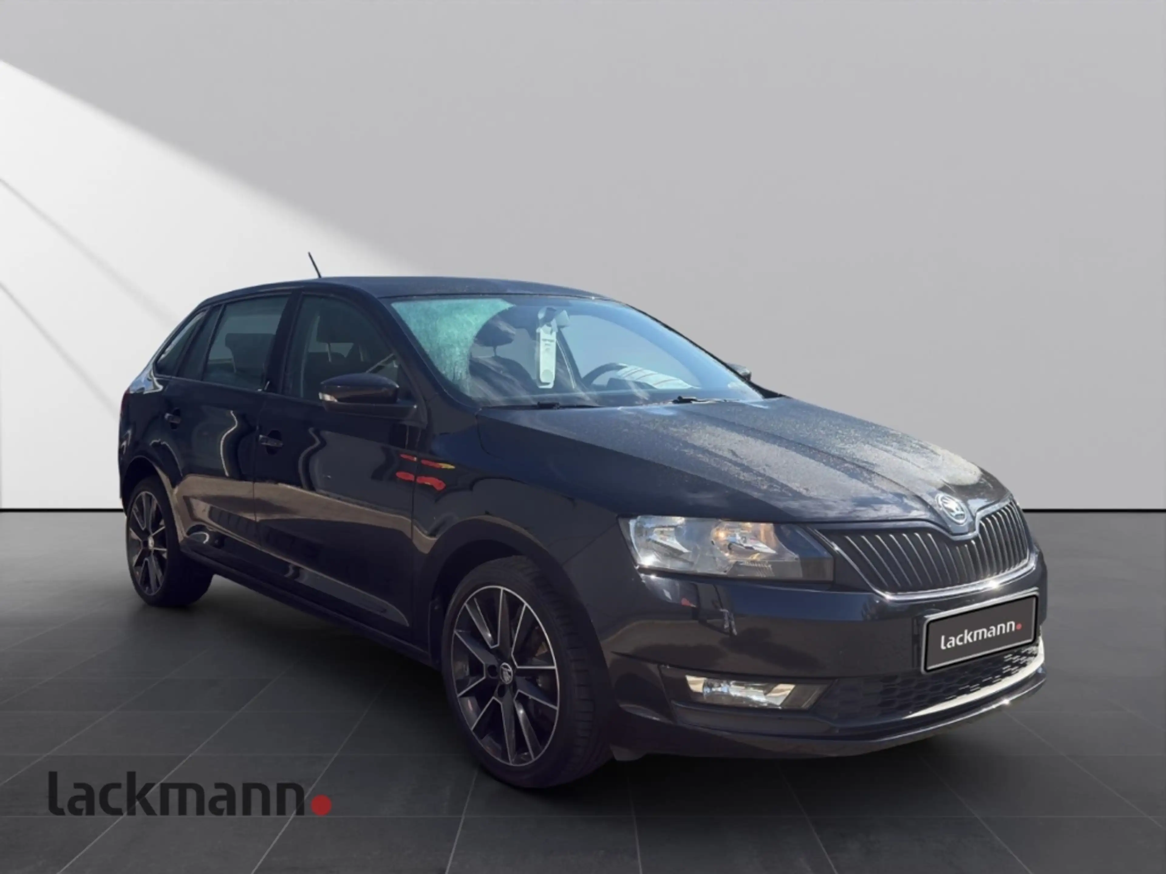 Skoda Rapid/Spaceback Spaceback Active 1.0 TSI *Klima*PDC hi.* — photo 4