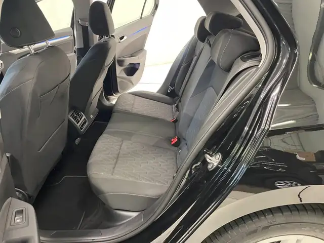 Volkswagen Golf view 7