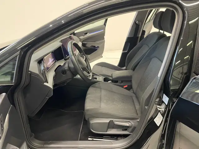 Volkswagen Golf view 6