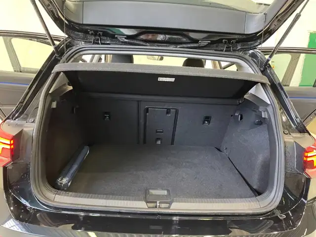 Volkswagen Golf view 14