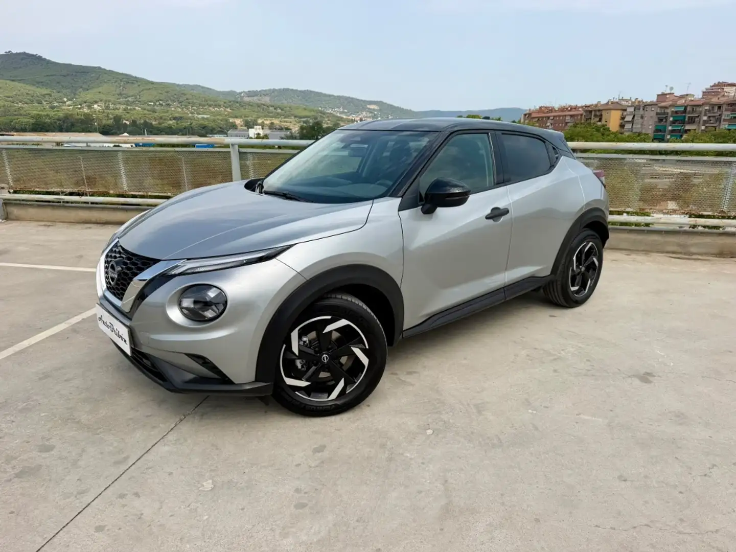 Nissan Juke 1.0 DIG-T N-Connecta 4x2 DCT 7 114 Plateado - 2