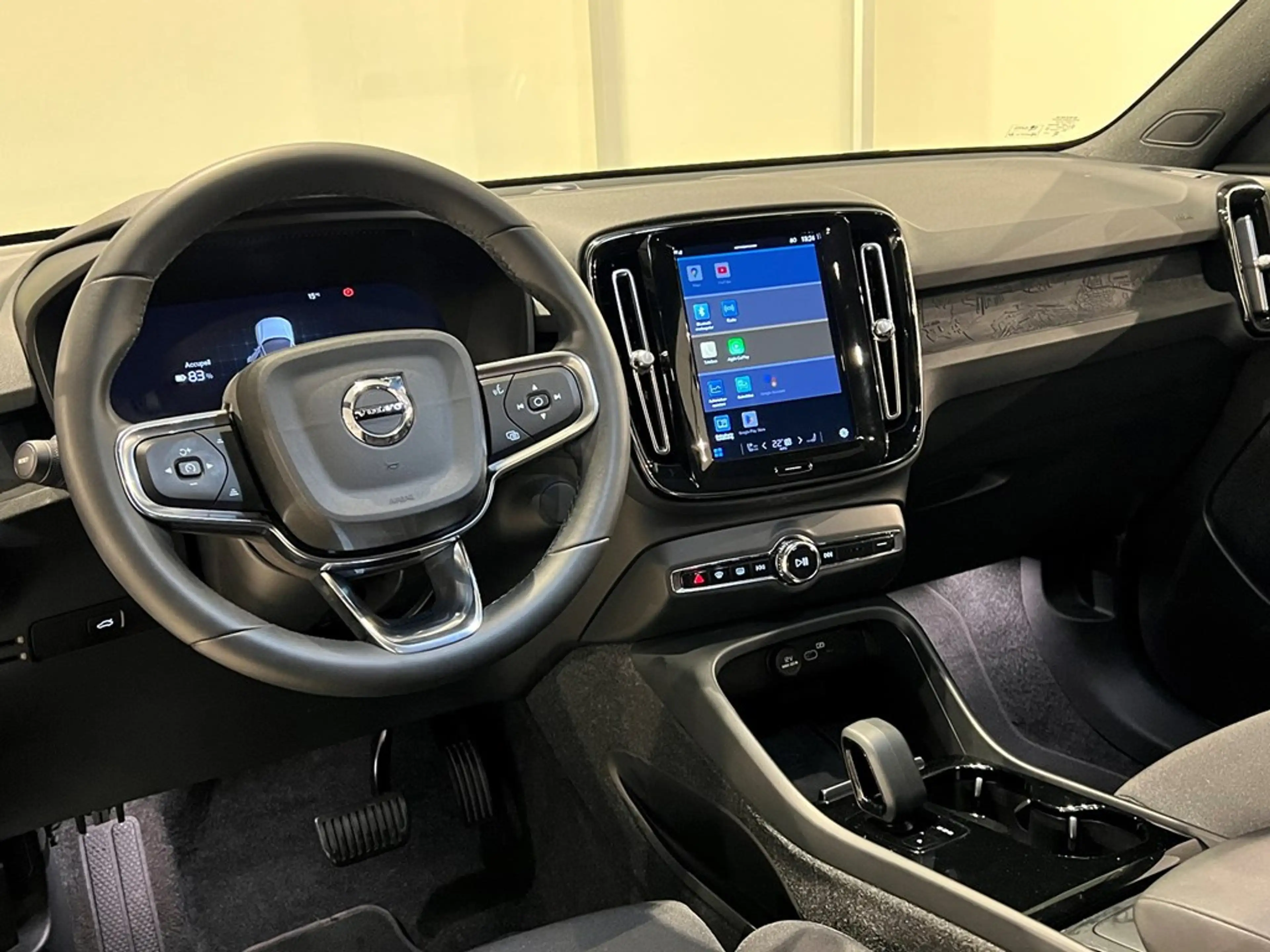 Volvo C40 Recharge Plus + electr trekhaak — photo 4