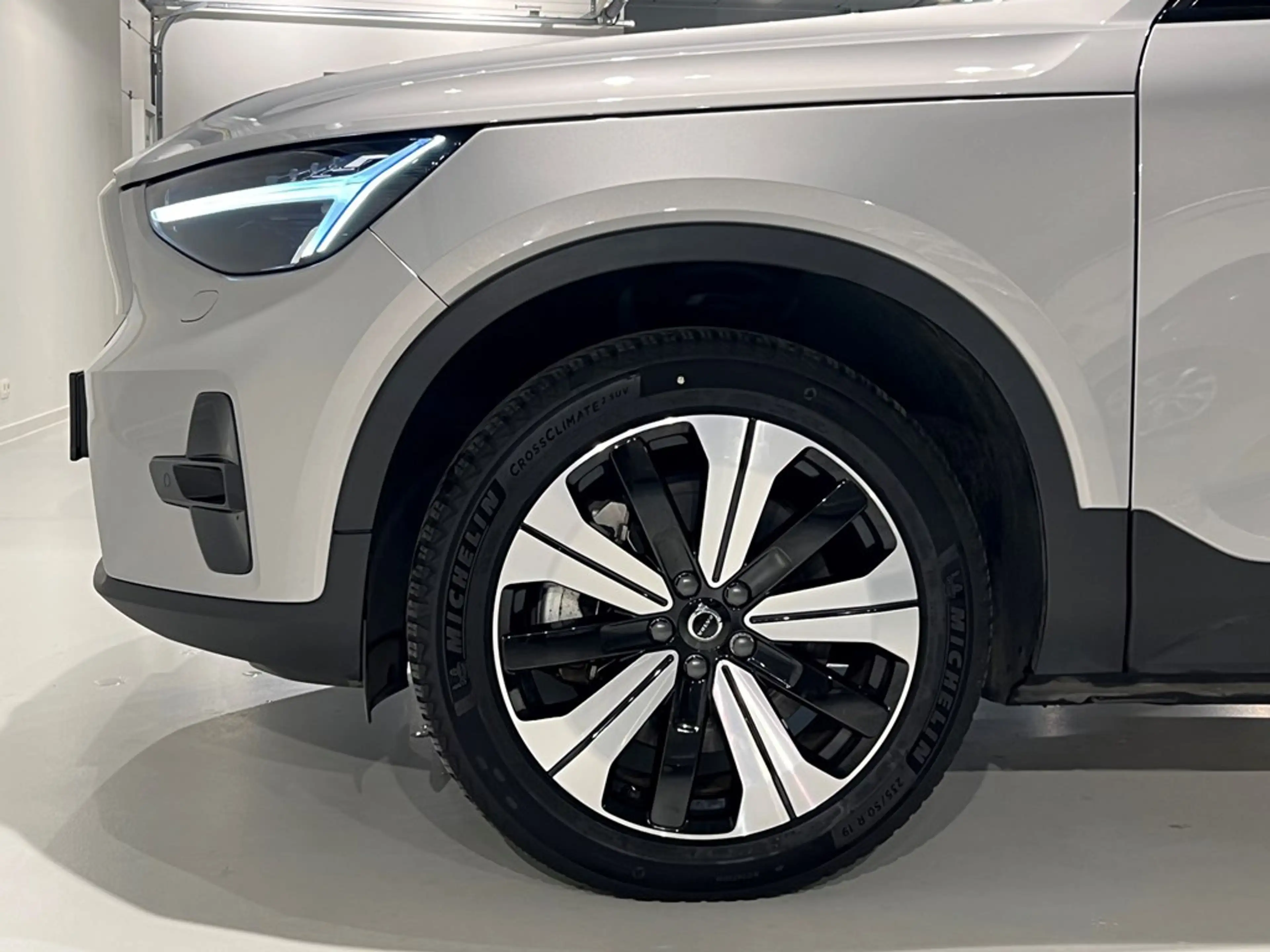 Volvo C40 Recharge Plus + electr trekhaak — photo 3
