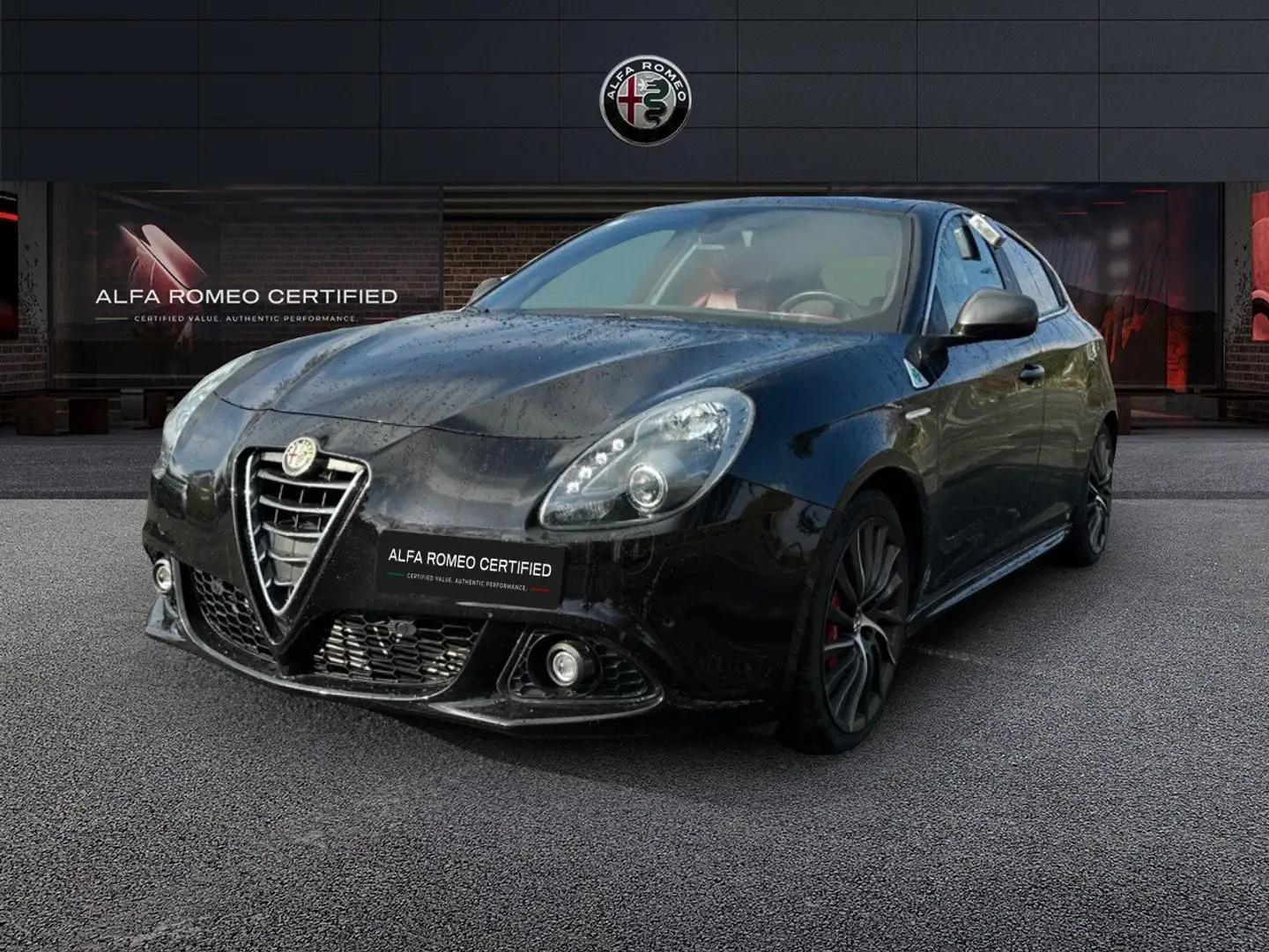 Alfa Romeo Giulietta 1.750 TBi 240cv Quadrifoglio Verde TCT Zwart - 1