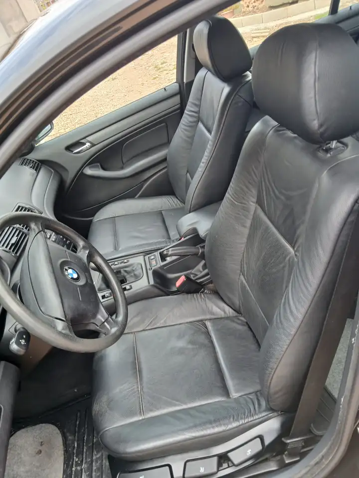 BMW 318i, foto 3