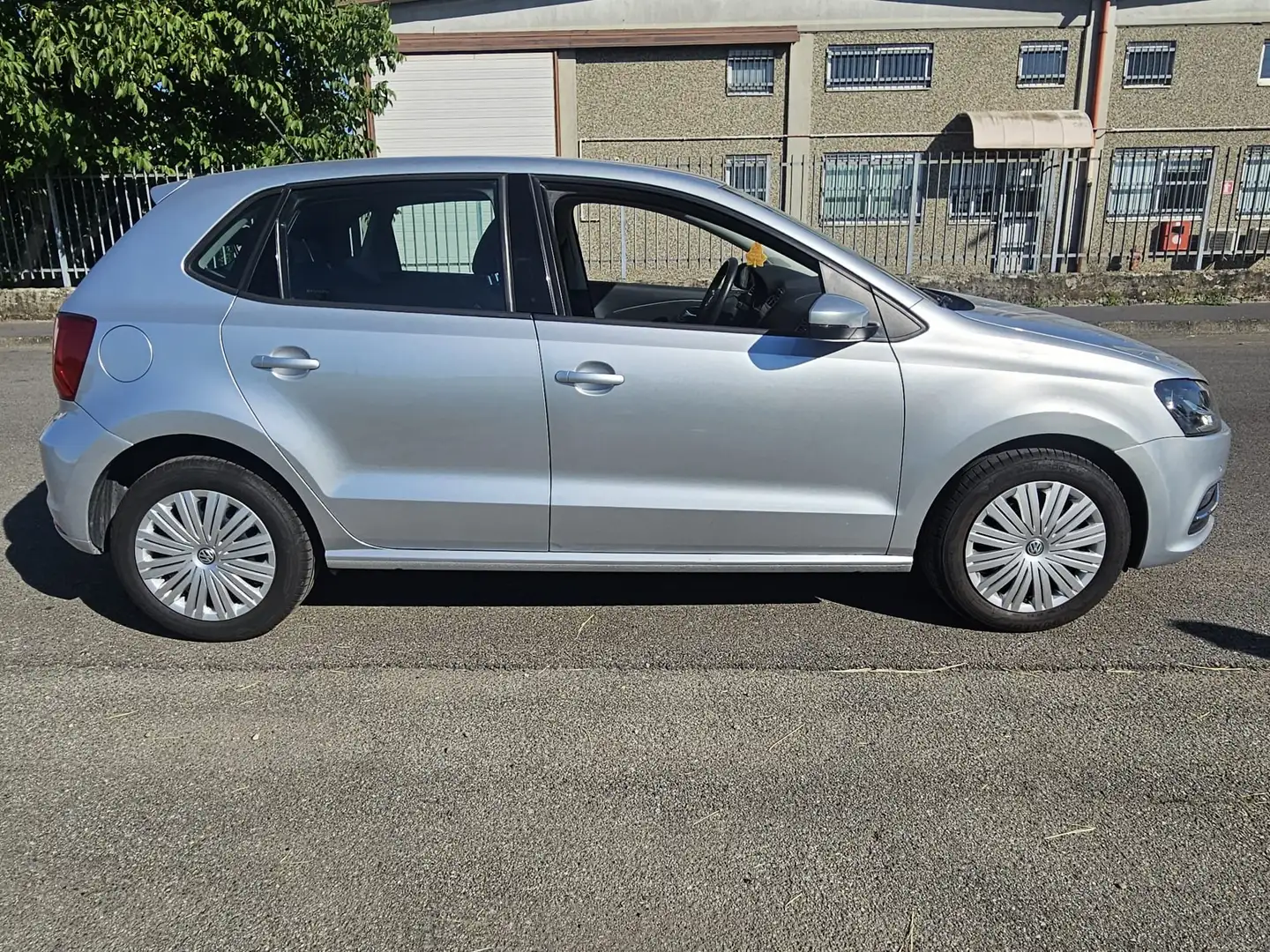 Volkswagen Polo Polo V 20145p 1.0 mpi Comfortline 75cv Argento - 2