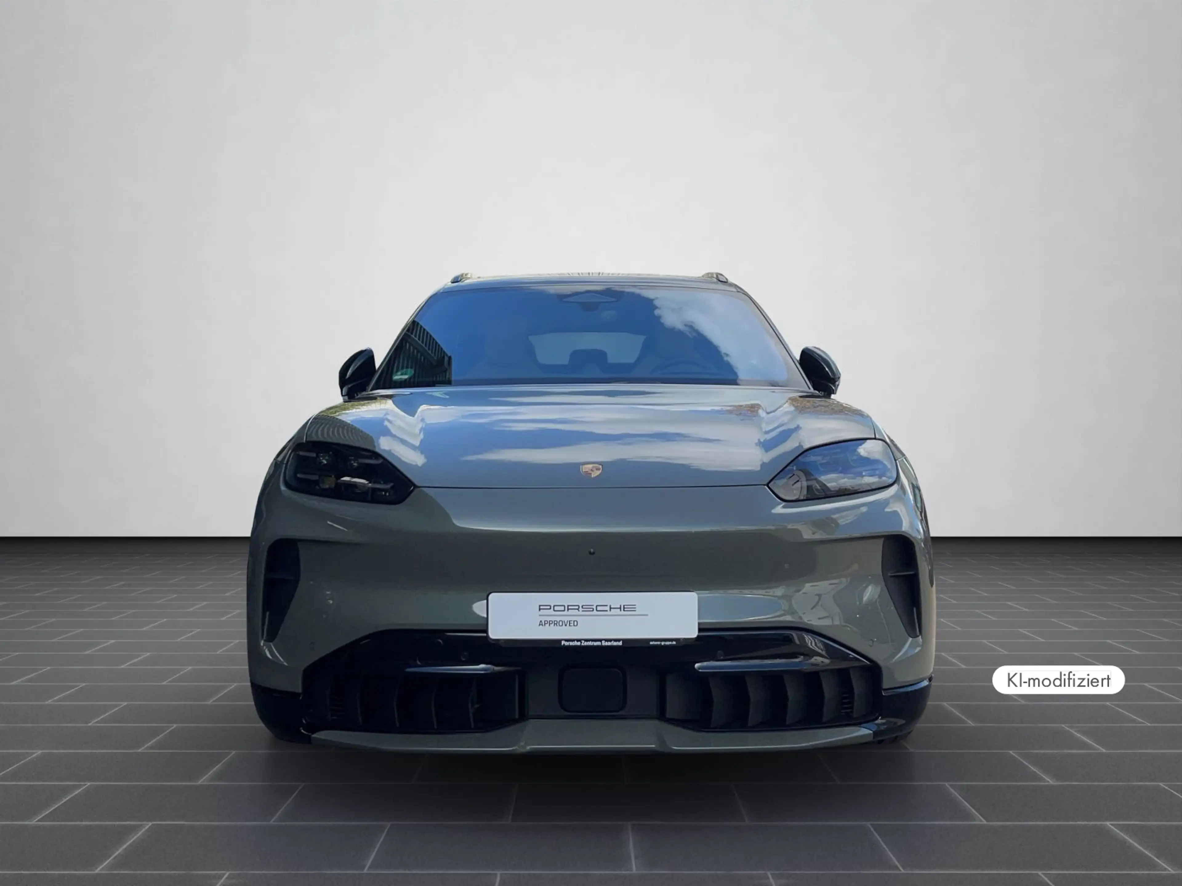 Porsche Cayenne S Electric — photo 6
