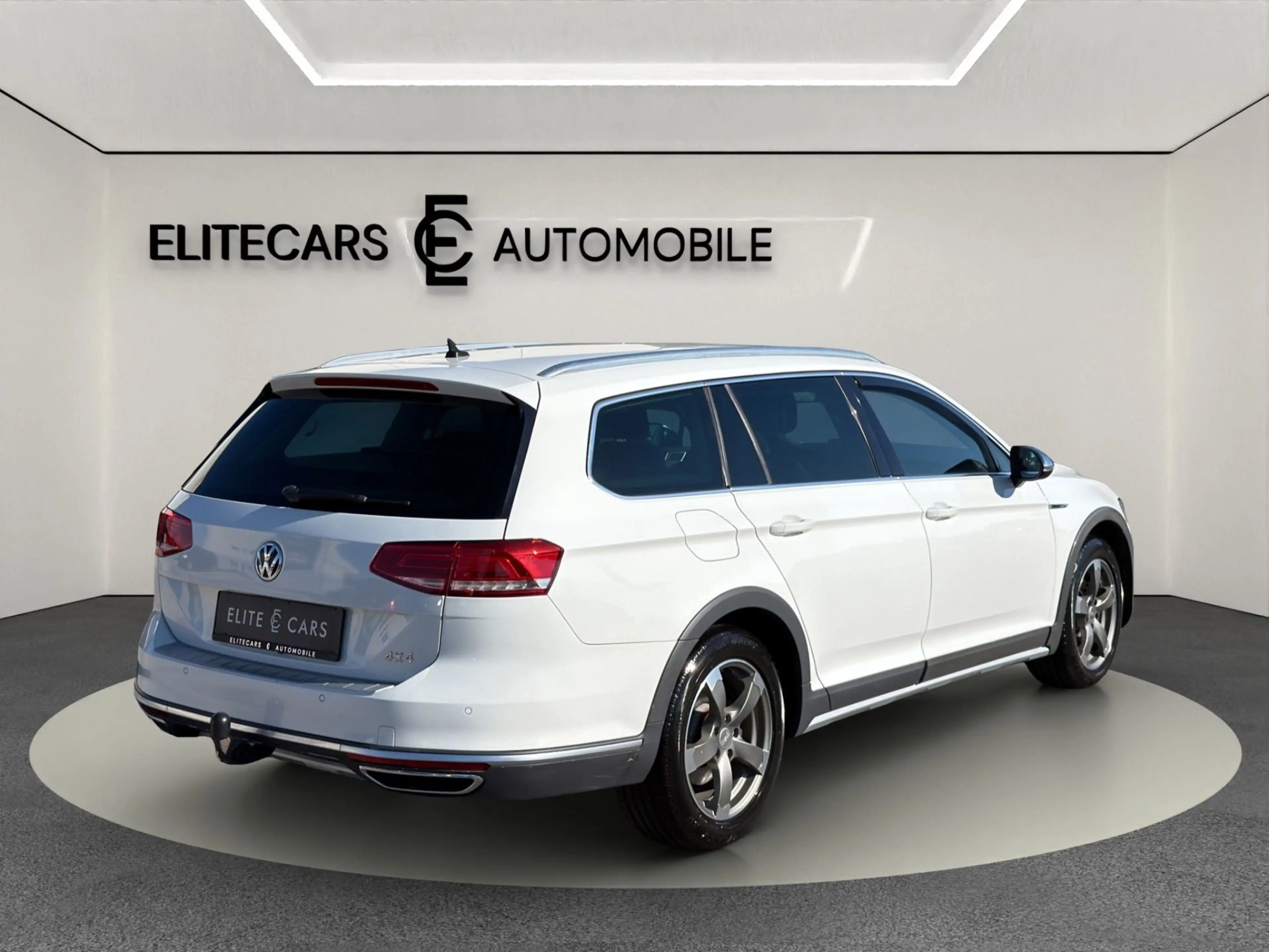 Volkswagen Passat Alltrack 2,0 TDI 4 MOTION ALLRAD / ANHÄNGER / ABSTANDSTEMP — photo 4
