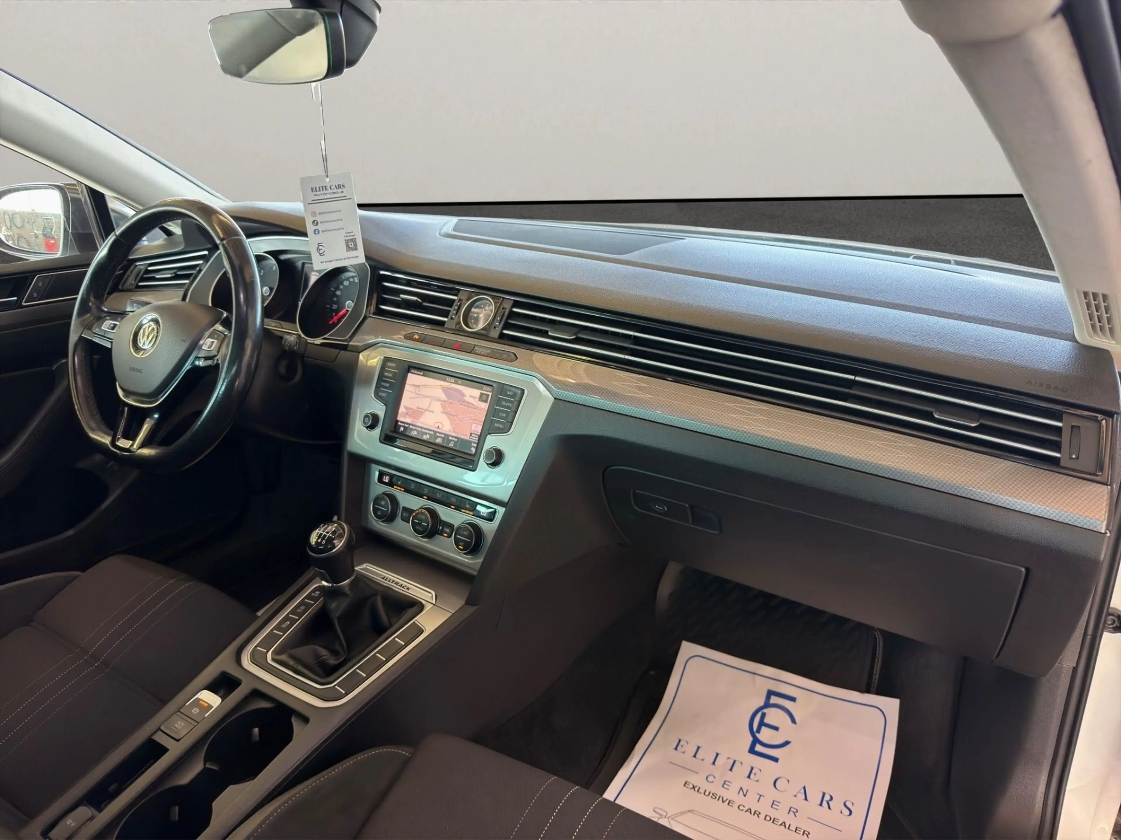 Volkswagen Passat Alltrack 2,0 TDI 4 MOTION ALLRAD / ANHÄNGER / ABSTANDSTEMP — photo 11