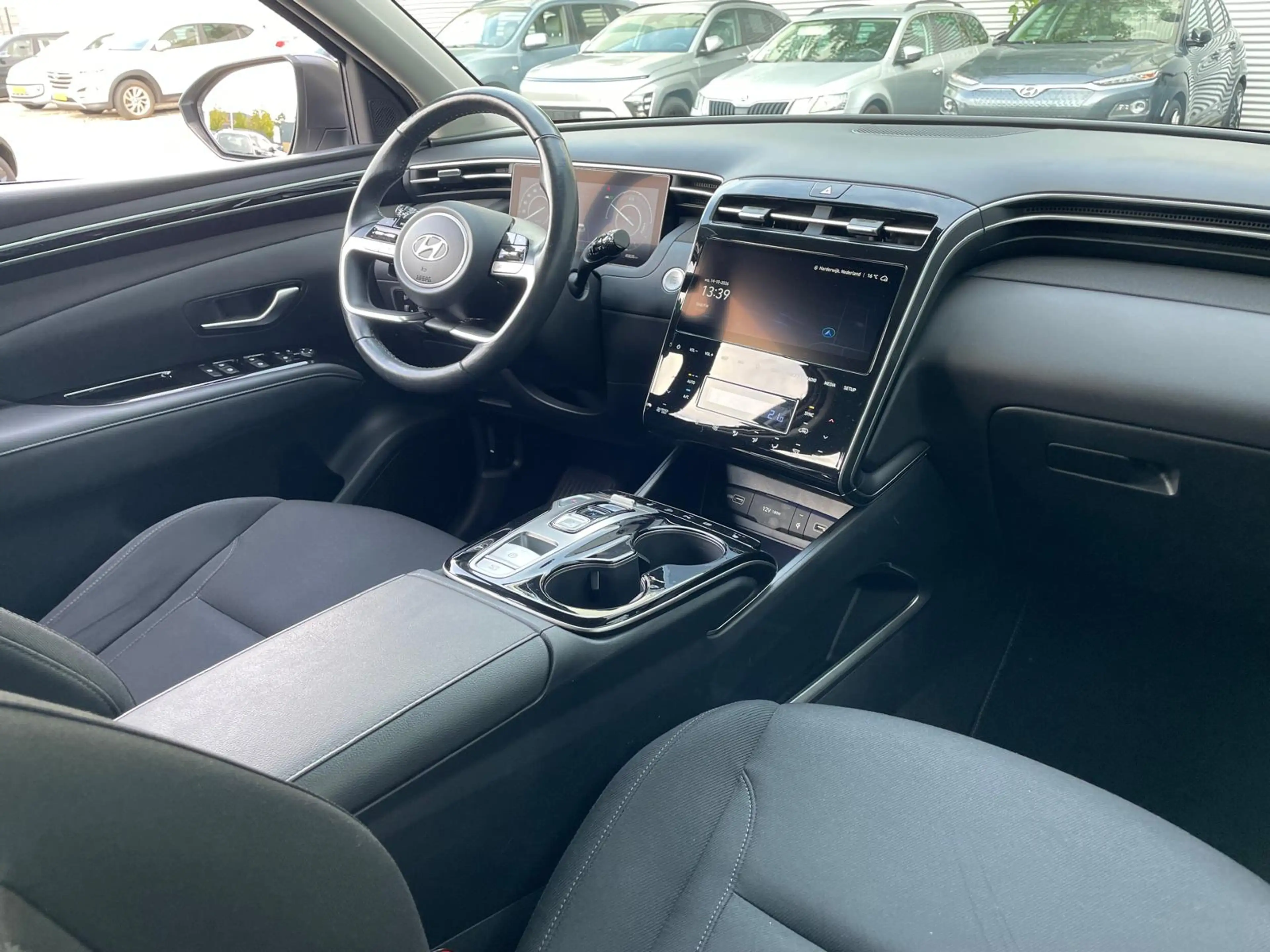 Hyundai TUCSON 1.6 T-GDI PHEV Comfort Smart 4WD | Trekhaak | Navi — photo 16