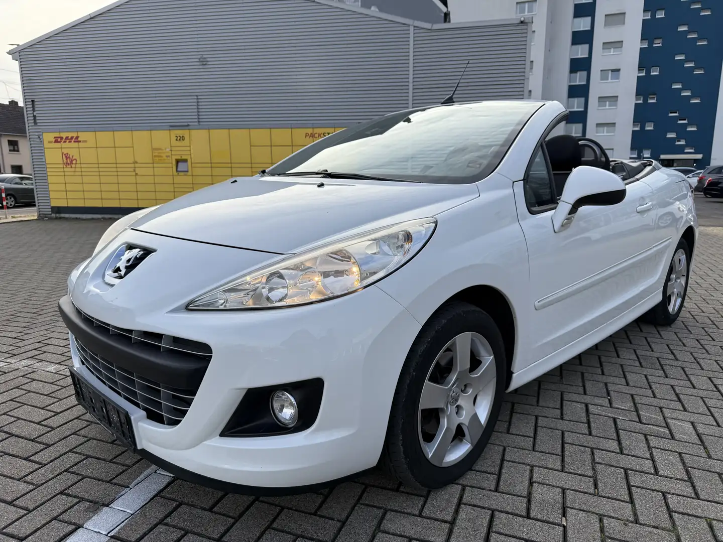 Peugeot 207 Premium / Tüv / Alufelgen Weiß - 1