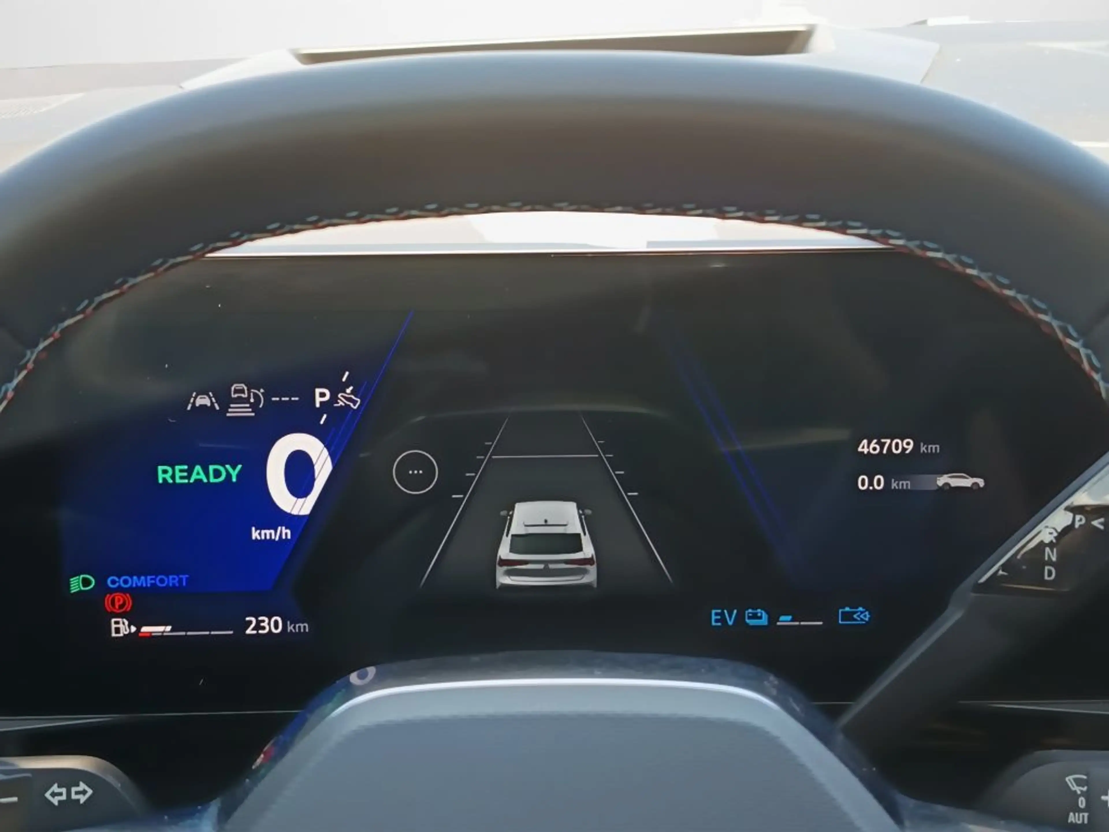 Renault Rafale E-TECH Full Hybrid 200 Esprit Alpine — photo 9