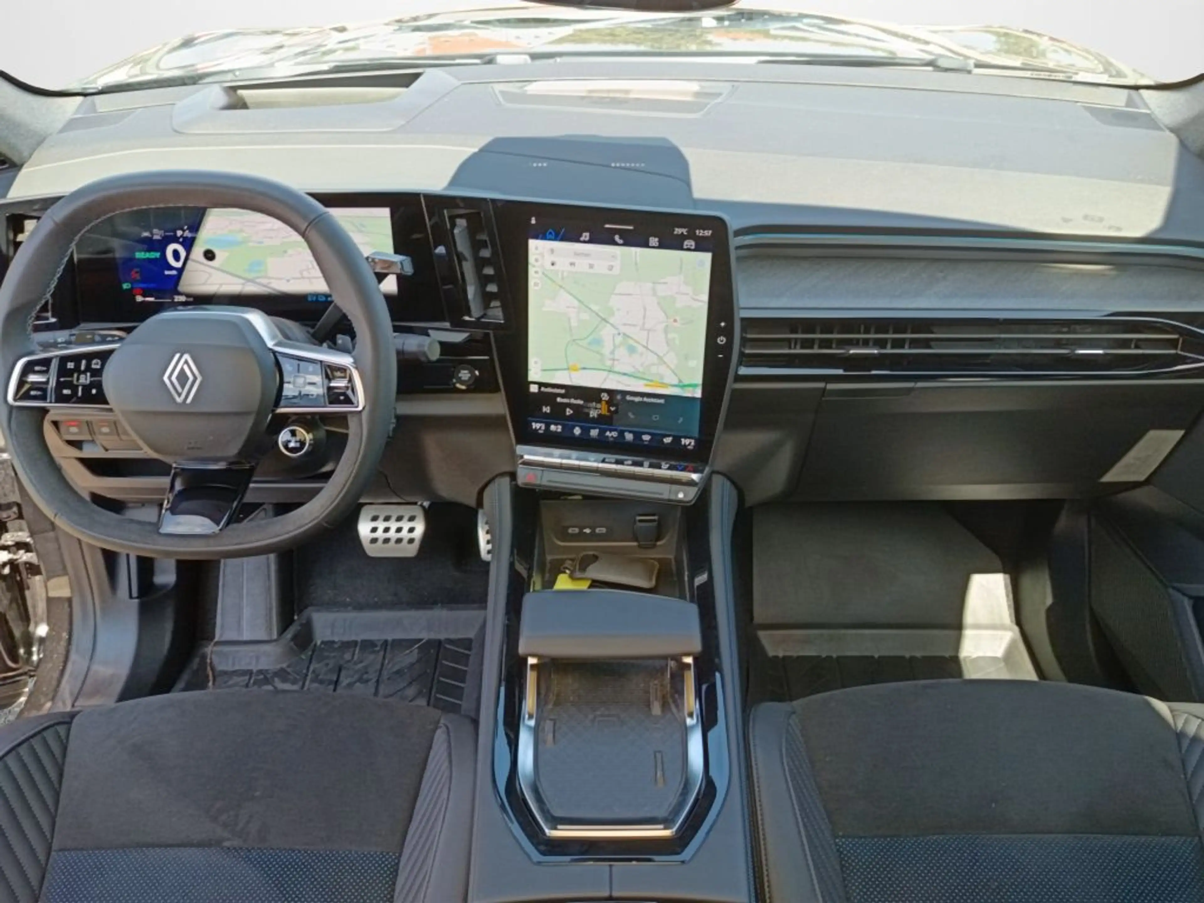 Renault Rafale E-TECH Full Hybrid 200 Esprit Alpine — photo 7
