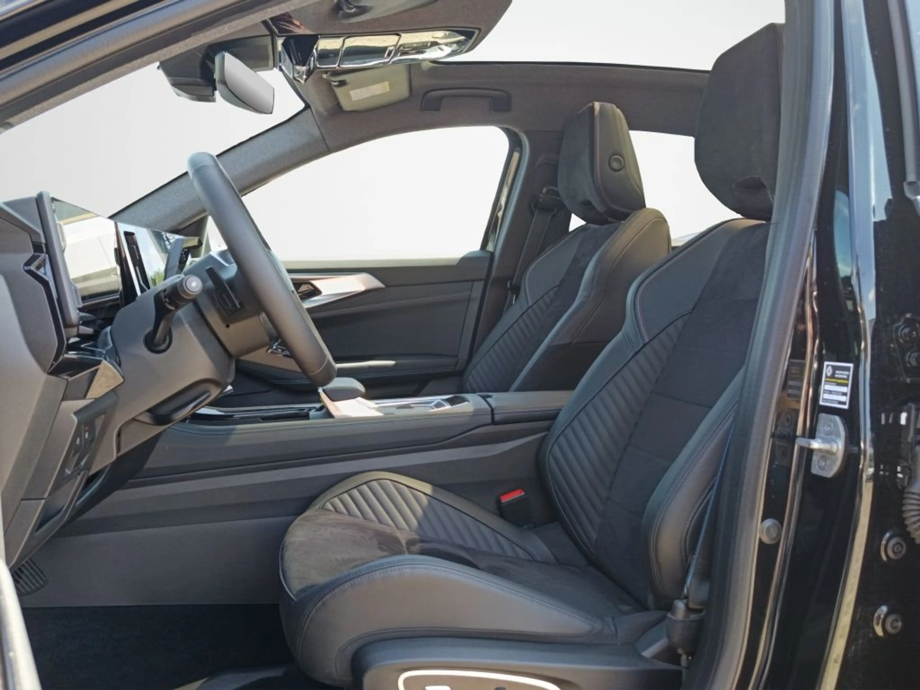 Renault Rafale E-TECH Full Hybrid 200 Esprit Alpine — photo 6