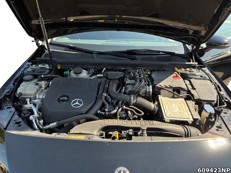 Mercedes-Benz CLA 250 e Coupé Progressive Pano Carplay Ambient — photo 8