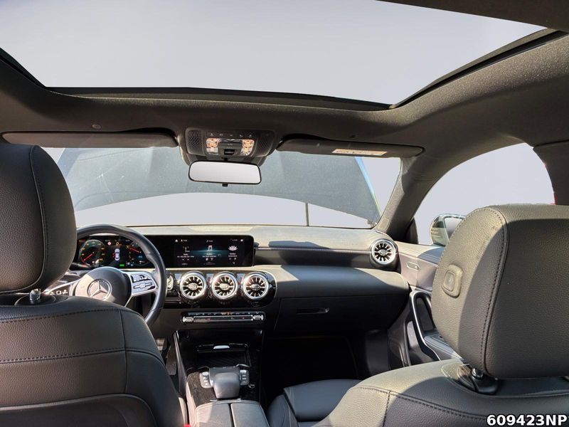 Mercedes-Benz CLA 250 e Coupé Progressive Pano Carplay Ambient — photo 14