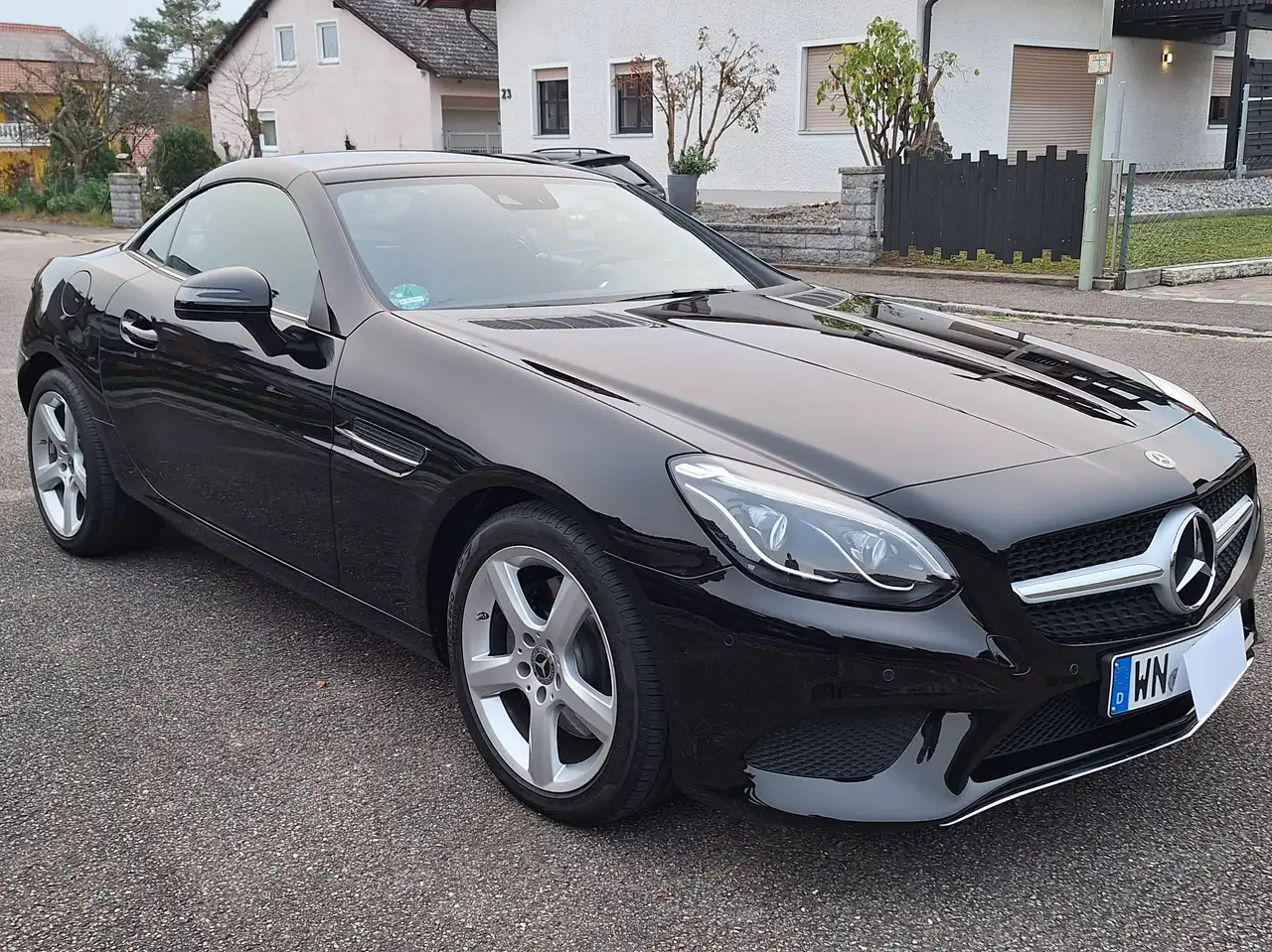 Mercedes-Benz SLC 200