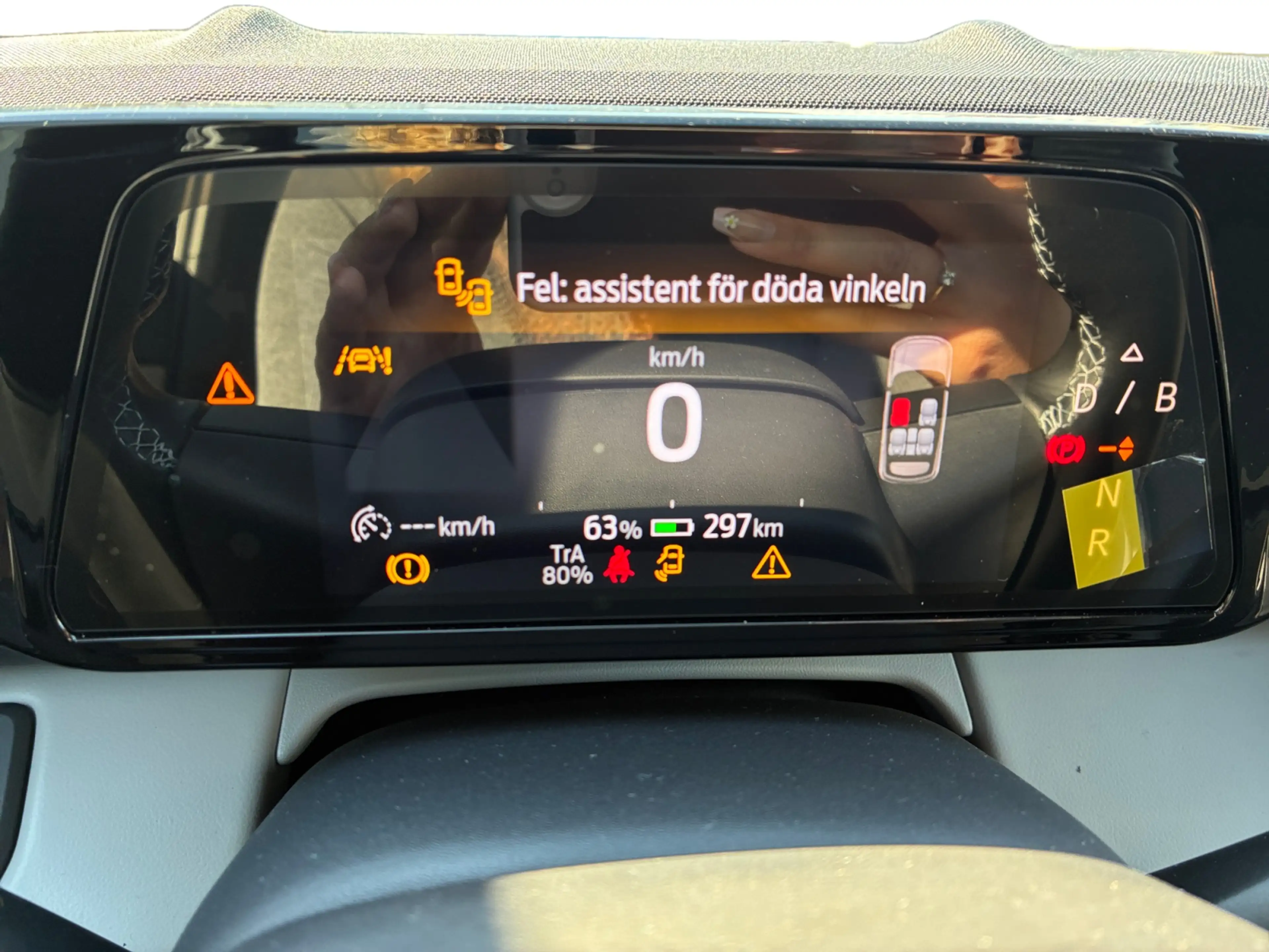 Ford Explorer EXPLORER EV SELECT — photo 13