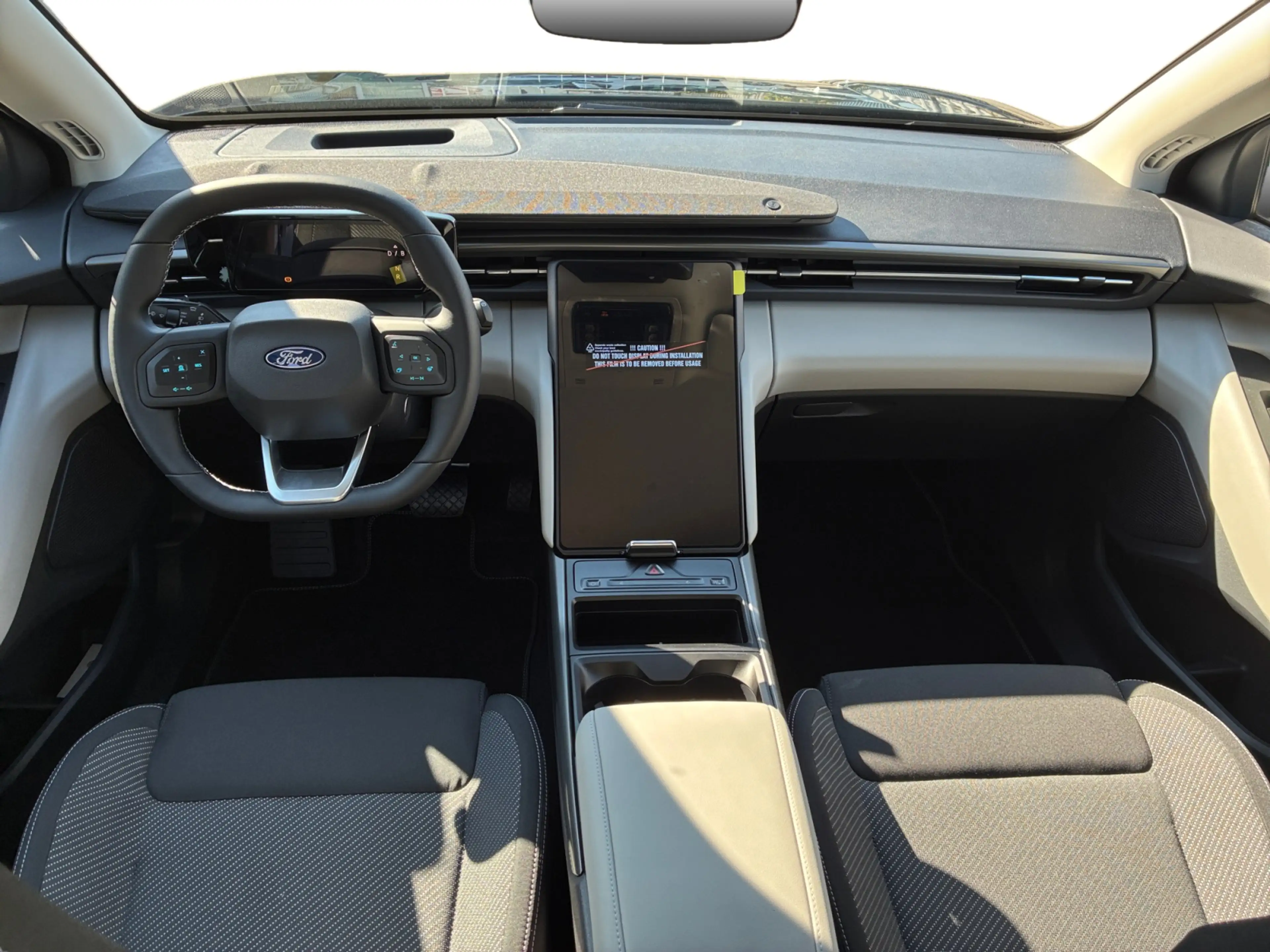 Ford Explorer EXPLORER EV SELECT — photo 11