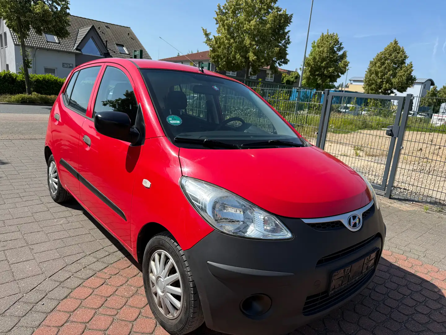 Hyundai i10 Easy Entry TÜV NEU+SERVICE NEU Rot - 2