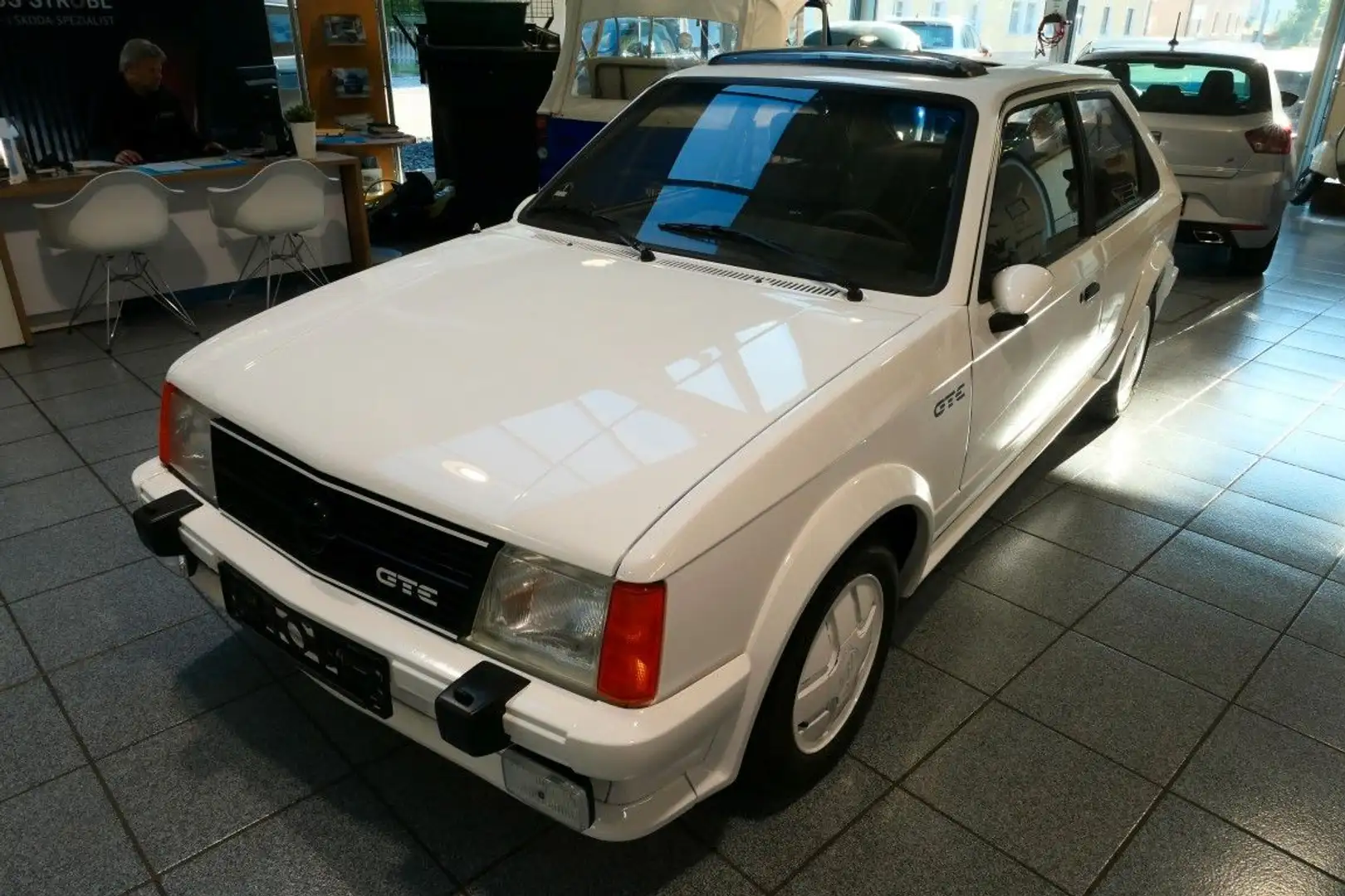 Opel Kadett -D 1.8E GTE Weiß - 2
