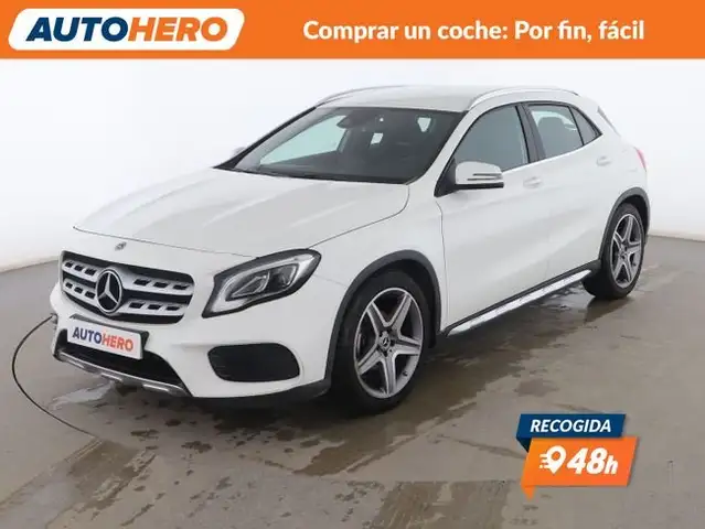 Mercedes-Benz GLA 180 AMG Line