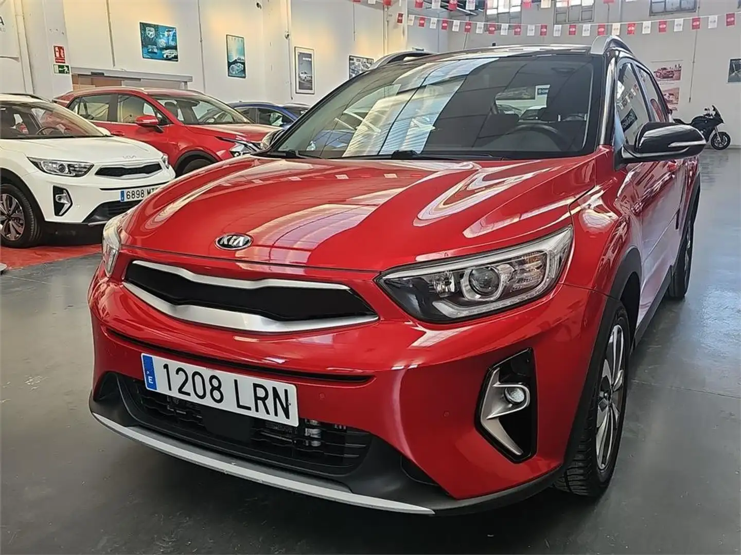 Kia Stonic 1.0 T-GDi MHEV Drive 120 - 2