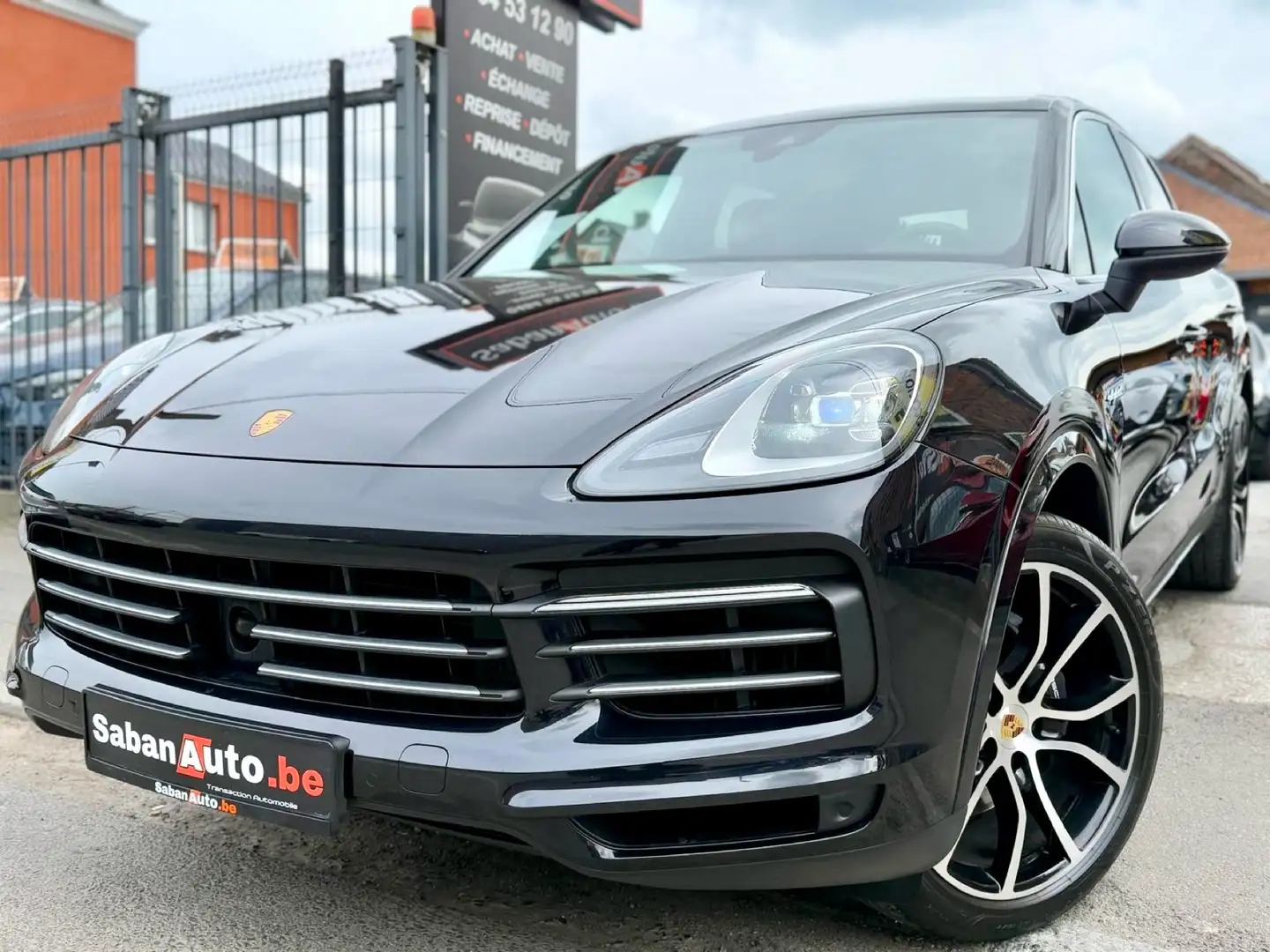Porsche Cayenne 3.0i E-HYBRID • 1e MAIN • CARNET PORSCHE • T - 1